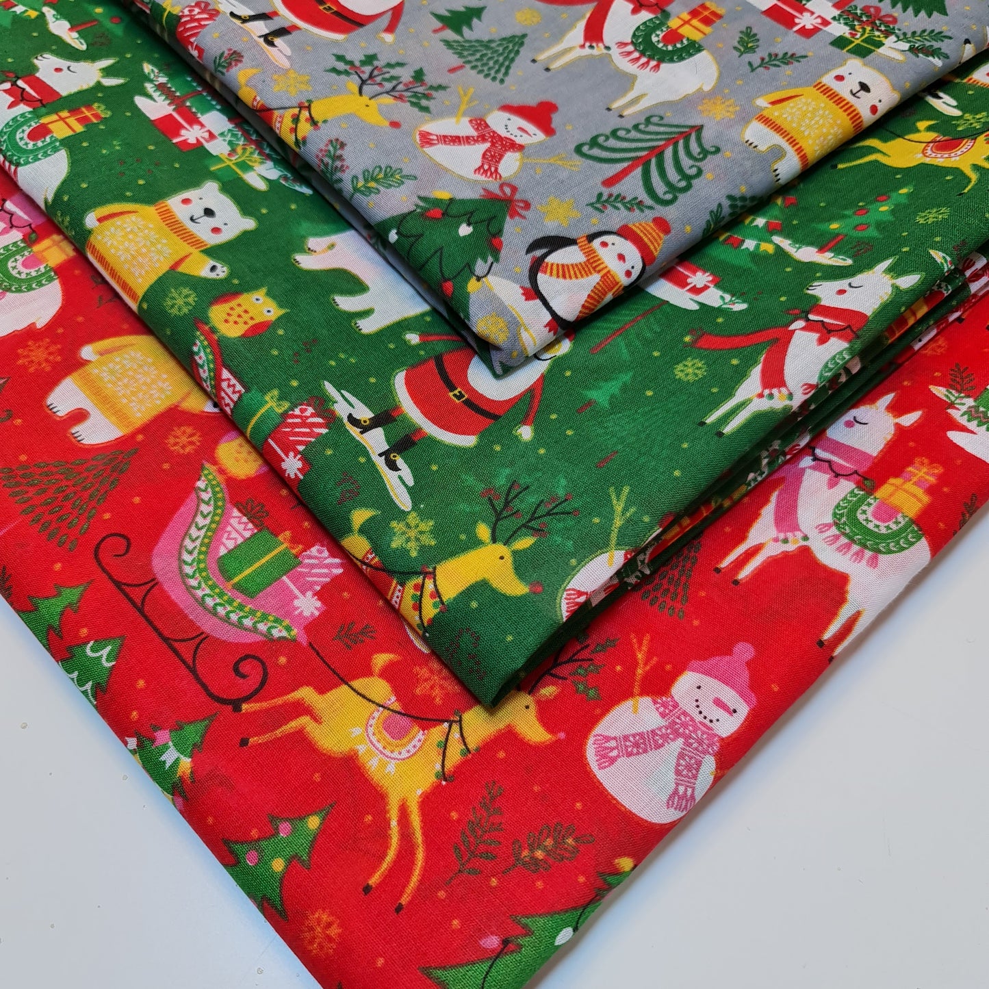 Christmas Polycotton Print Santa Reindeer Ginger man Festival Polycotton (112cm wide) Print -7