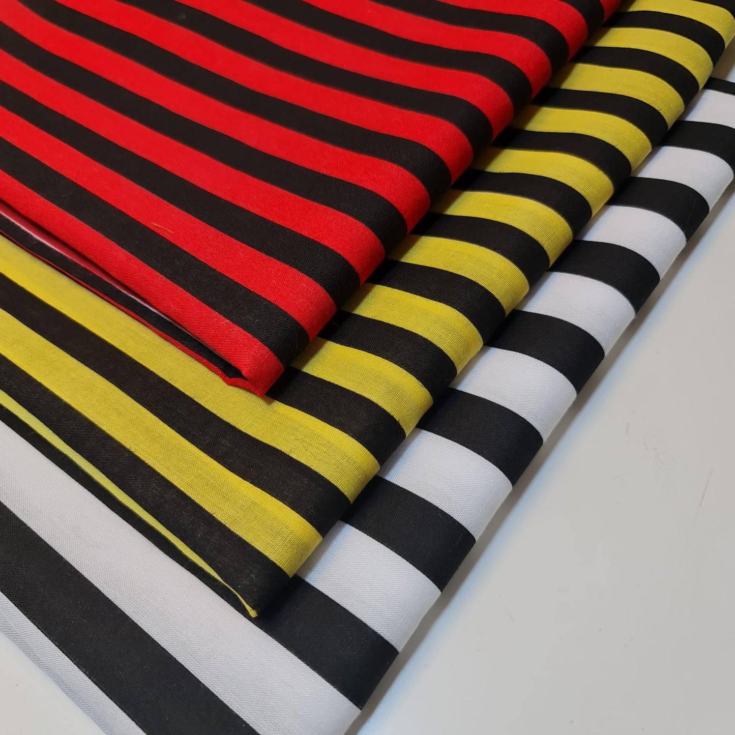 Candy Stripe Polycotton Fabric Striped Lines Material Craft Bunting NHS SCRUBS (Yellow)