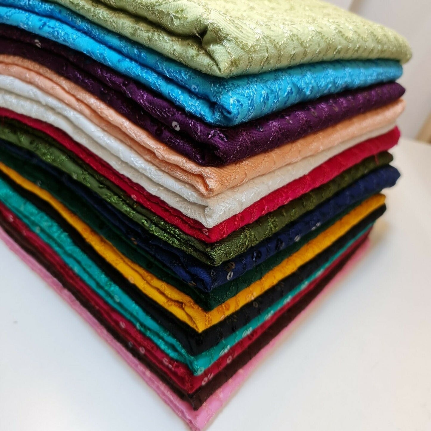 Broderie Anglais Pailletten-Stickerei ANGLAISE, weicher Viskose-Kleider-Bastelstoff, 111,8 cm (Pfirsich)