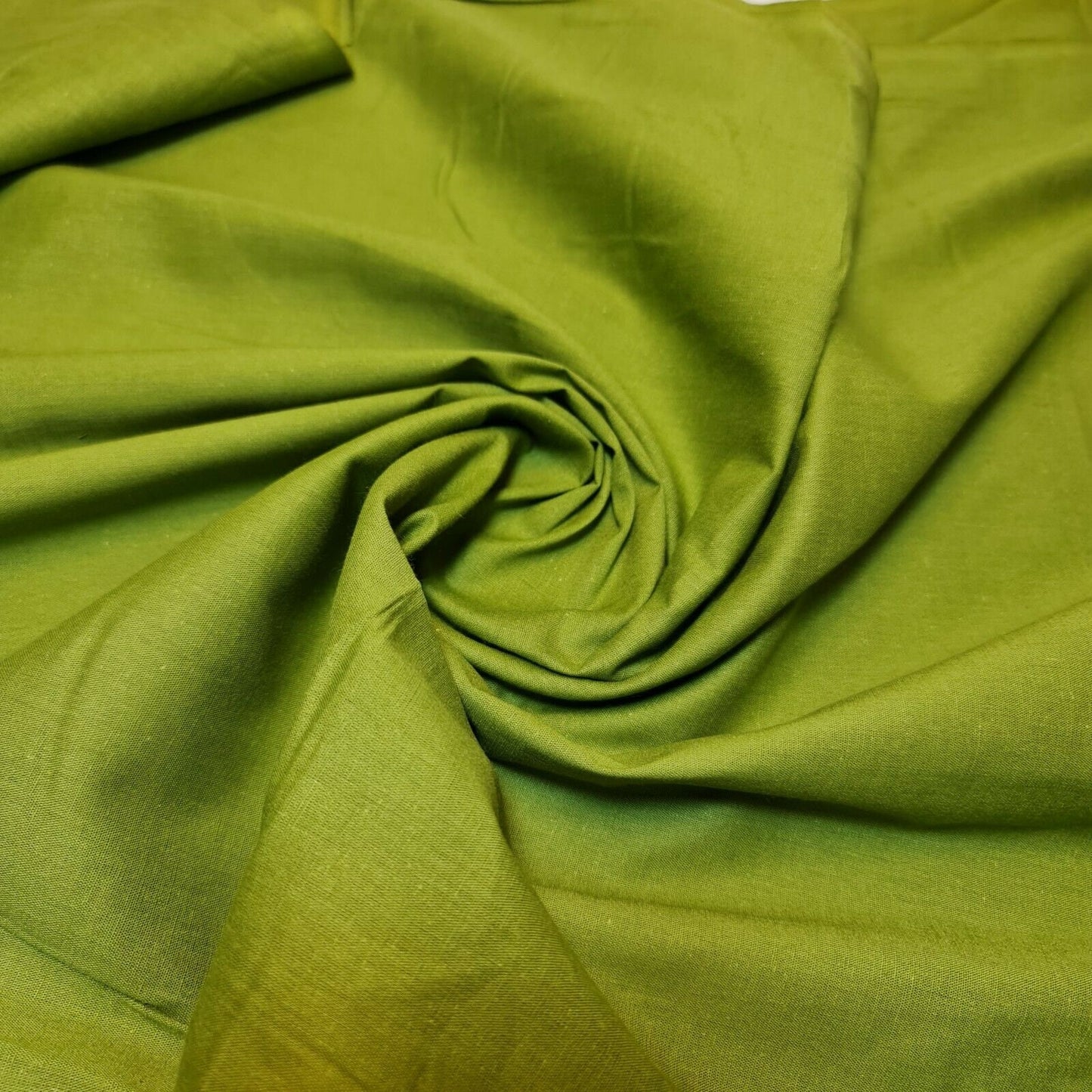 Über 30 Farben, einfarbig, 100 % Baumwolle, Stoff, Fat Quarter, Art Quilting, Meterware, 111,8 cm