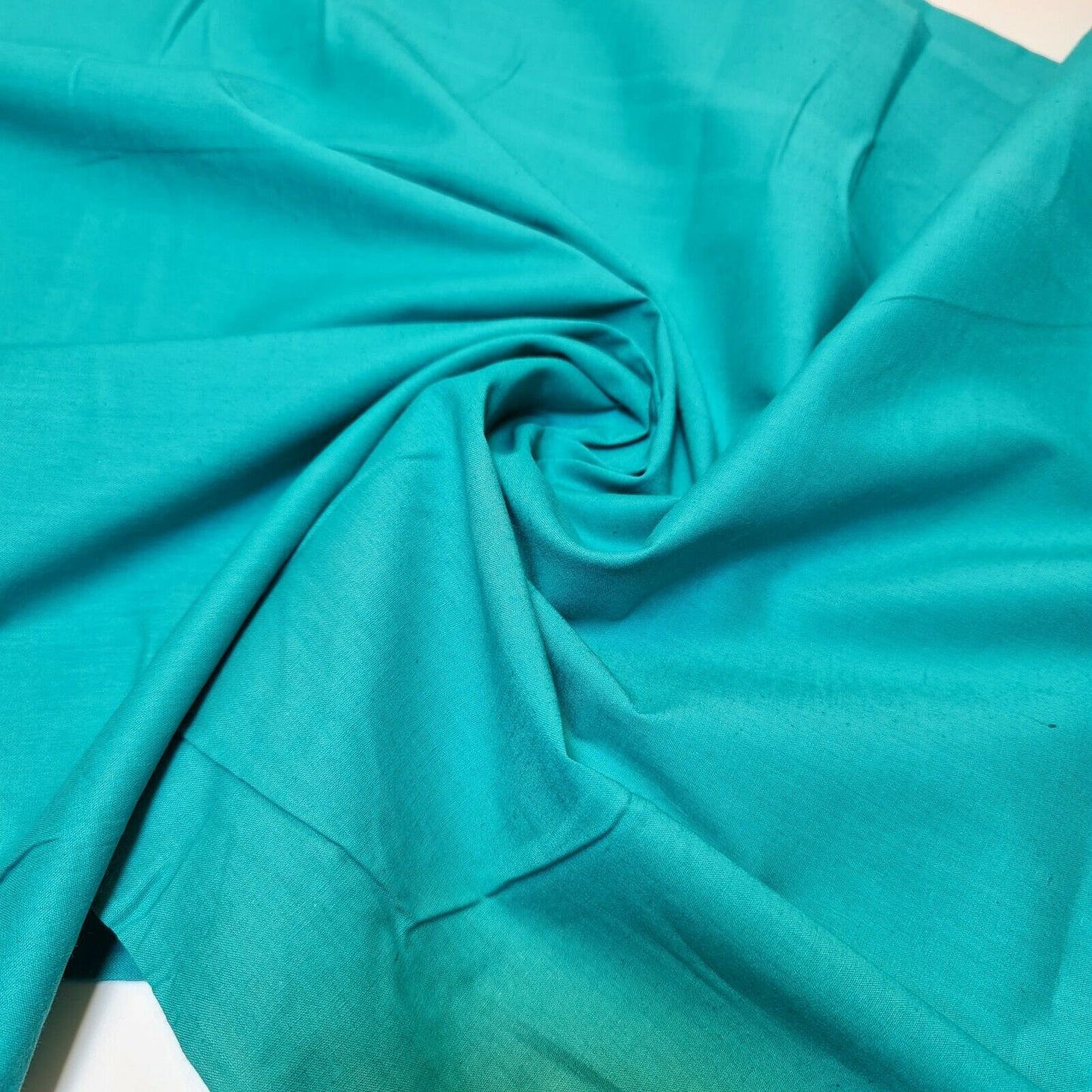 Über 30 Farben, einfarbig, 100 % Baumwolle, Stoff, Fat Quarter, Art Quilting, Meterware, 111,8 cm