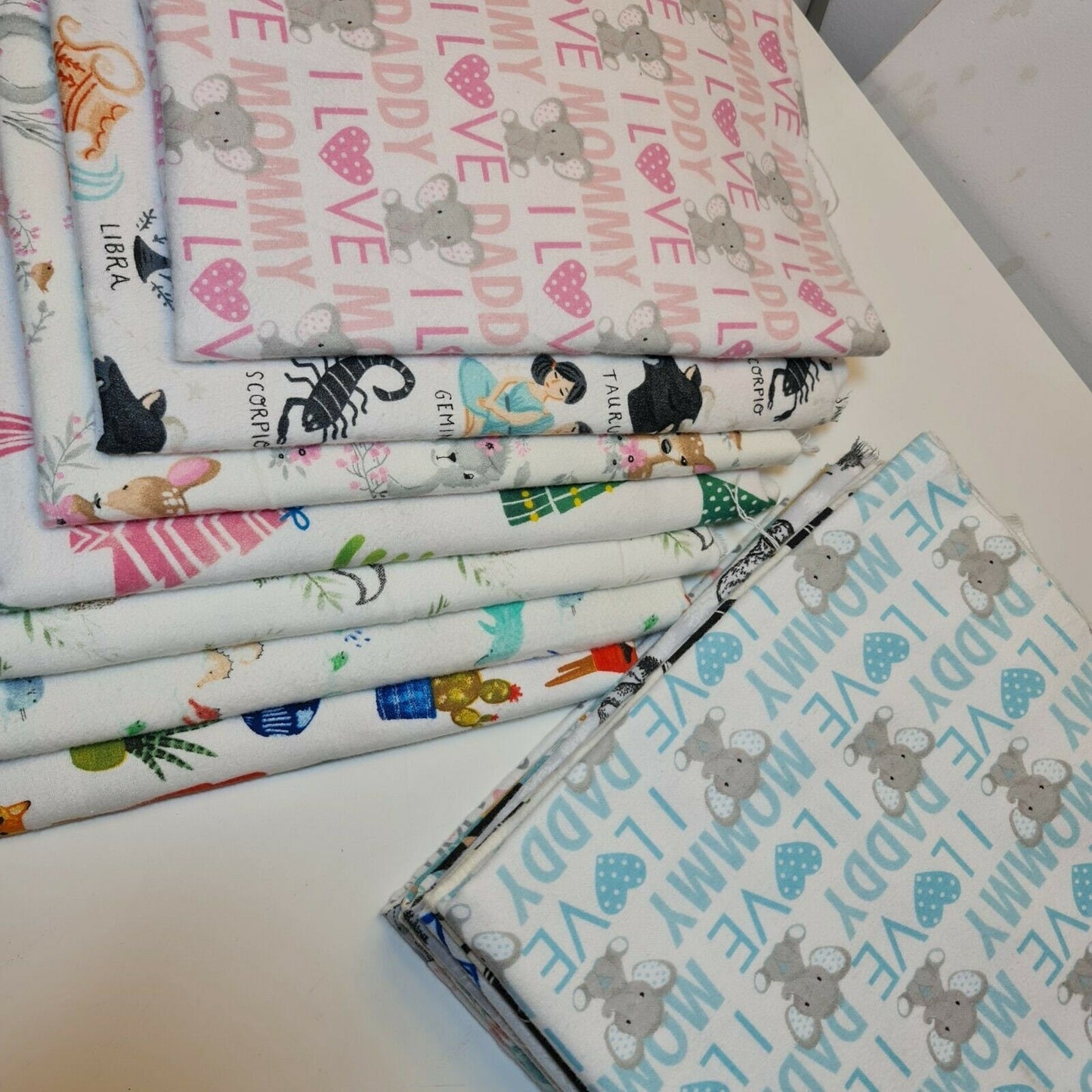 Hochwertiger, weicher, gebürsteter Flanell mit Aufdruck, 100 % Baumwolle, mehrere Designs für Kinder/Weihnachten (Meerjungfrauen).