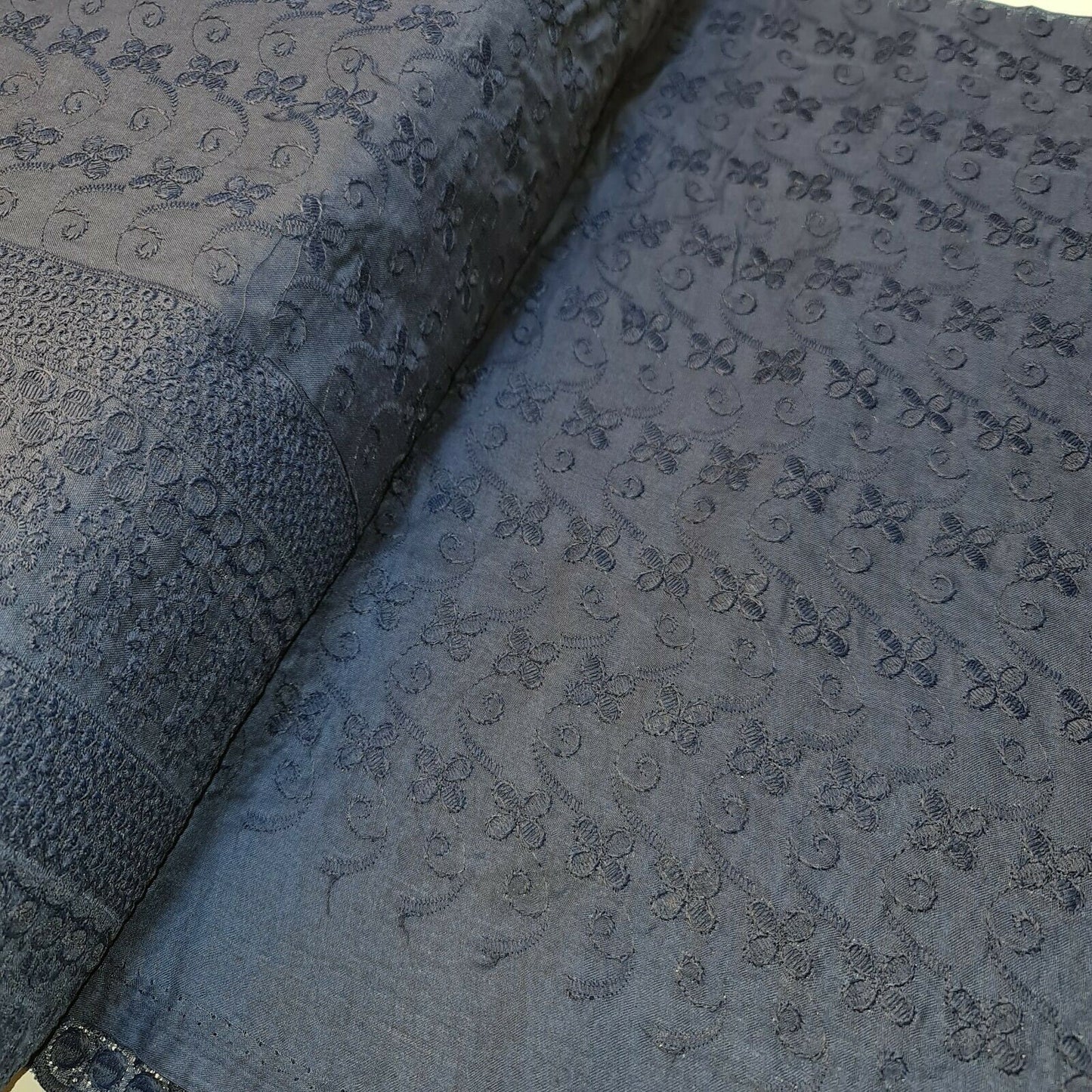 NEW 100% Cotton Lawn Broderie Anglaise Anglais Embroidery Dress Craft Fabric 44" By the Meter
