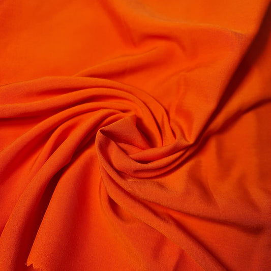 CHALLIS-STOFF AUS VISKOSE IN GEBRAUNEM ORANGE, WEICH, NICHT STRETCH-FEST, KLEIDUNGS- UND HANDWERKSSTOFF, 147,3 cm, METERWARE