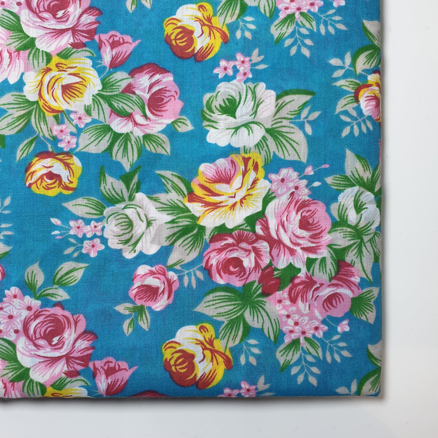 Jade Vintage Floral Rose Polycotton Material Handwerk Kleid Quilten Stoff Meterware 44"