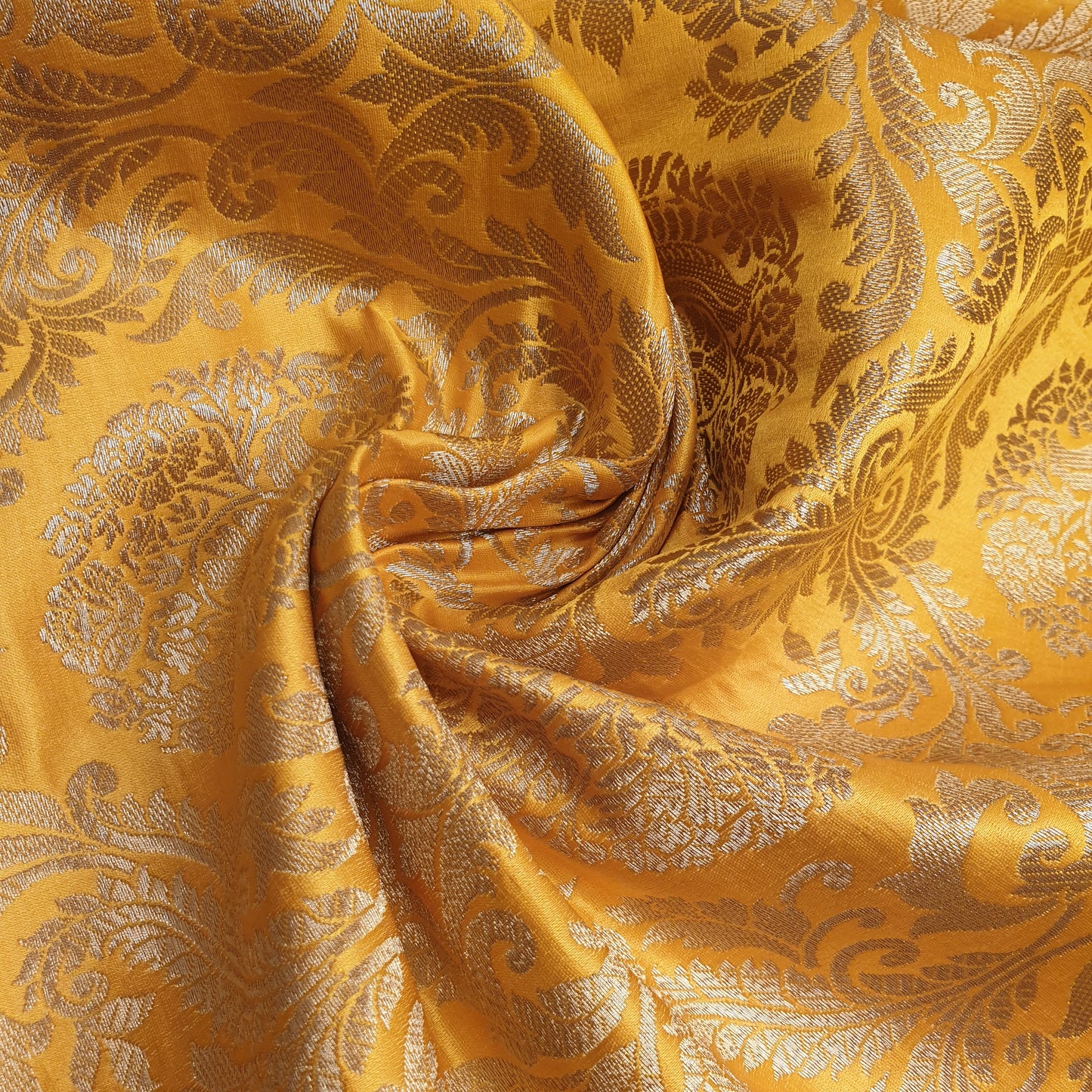 Ornamentaler Paisley Gold Metallic Druck Indischer Banarasi Brokat Stoff Meterware