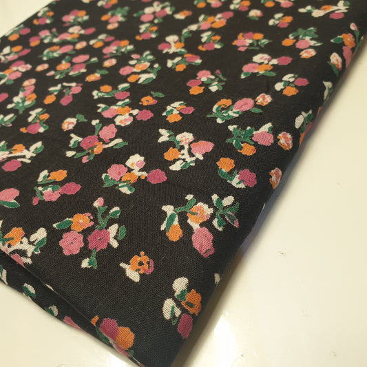 Black Floral 100% Cotton Lawn Fabric Craft Quilting Patchwork Material Meter 44"