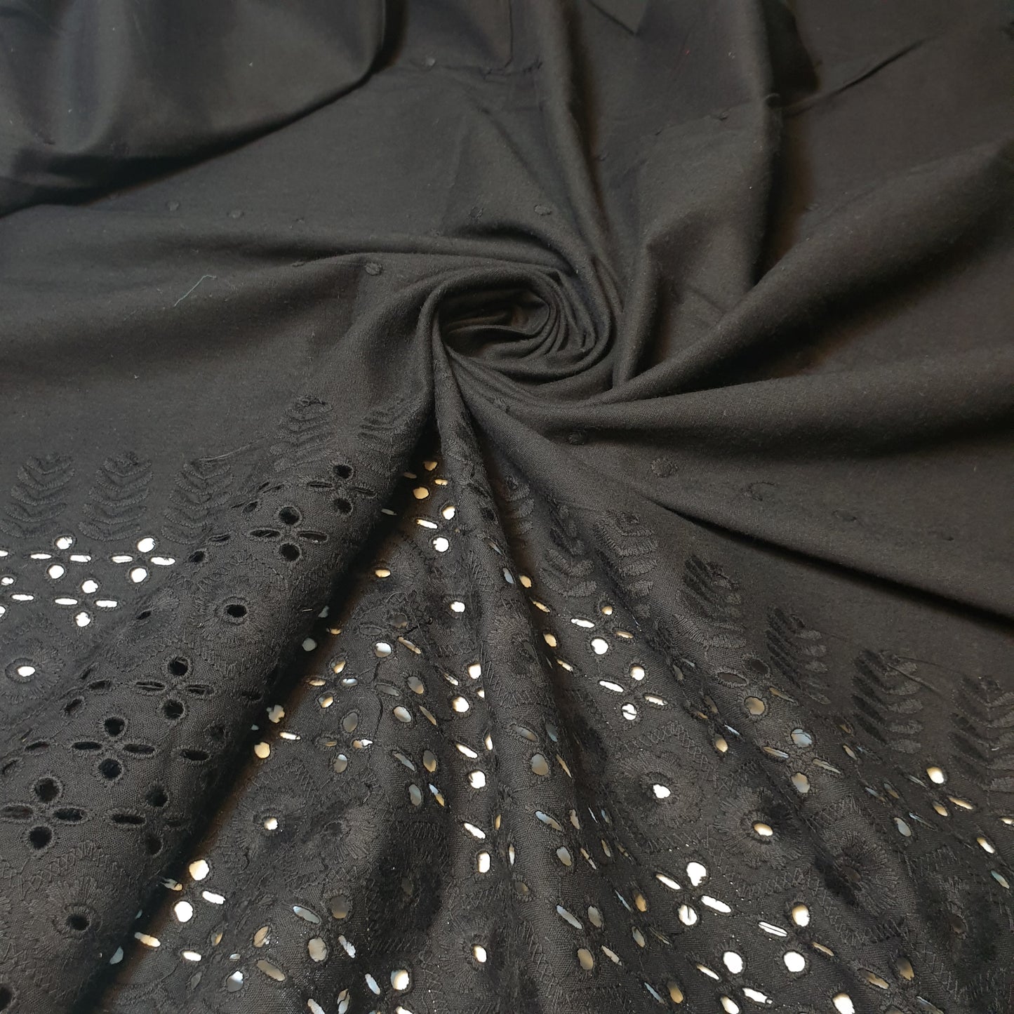 Black 100% Cotton Voile Floral Embroidery Fabric Broderie Anglaise Dress Craft Material 44" By the Meter