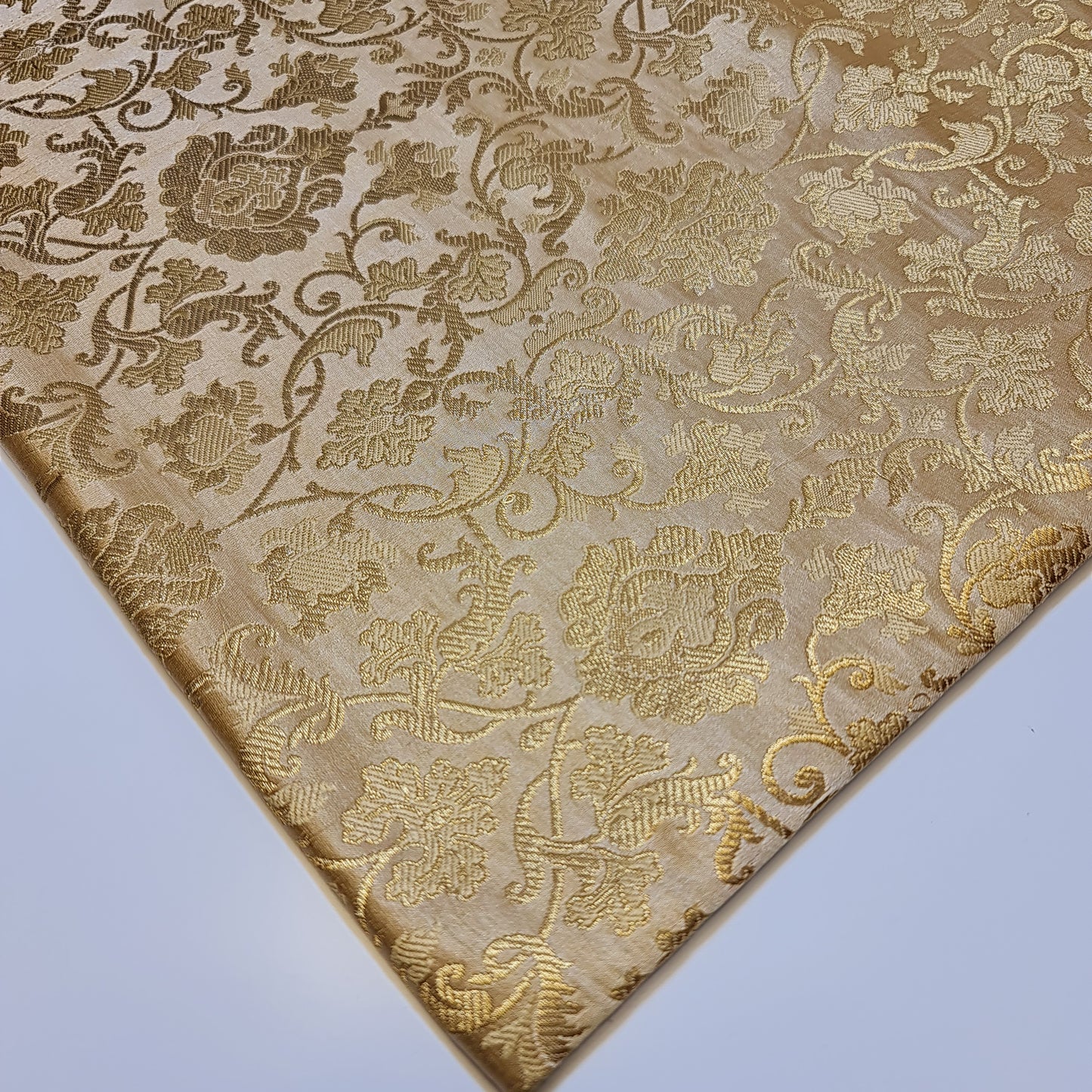 Ornamentaler Paisley Gold Metallic Druck Indischer Banarasi Brokat Stoff Meterware