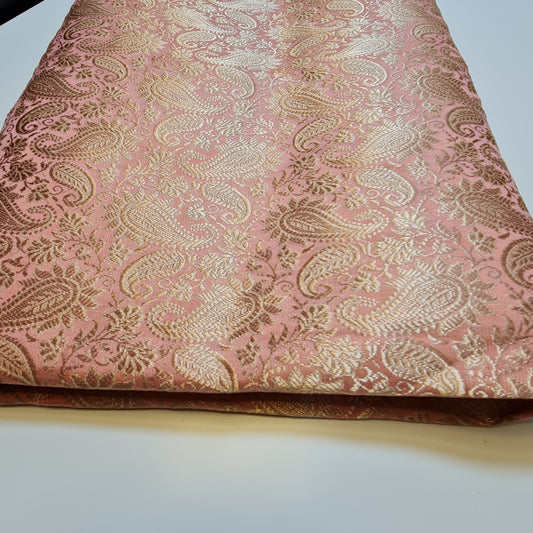 Indischer Brokatstoff mit Ornament-Blumenmuster, Pastellfarben, Goldmetallic-Druck, 111,8 cm