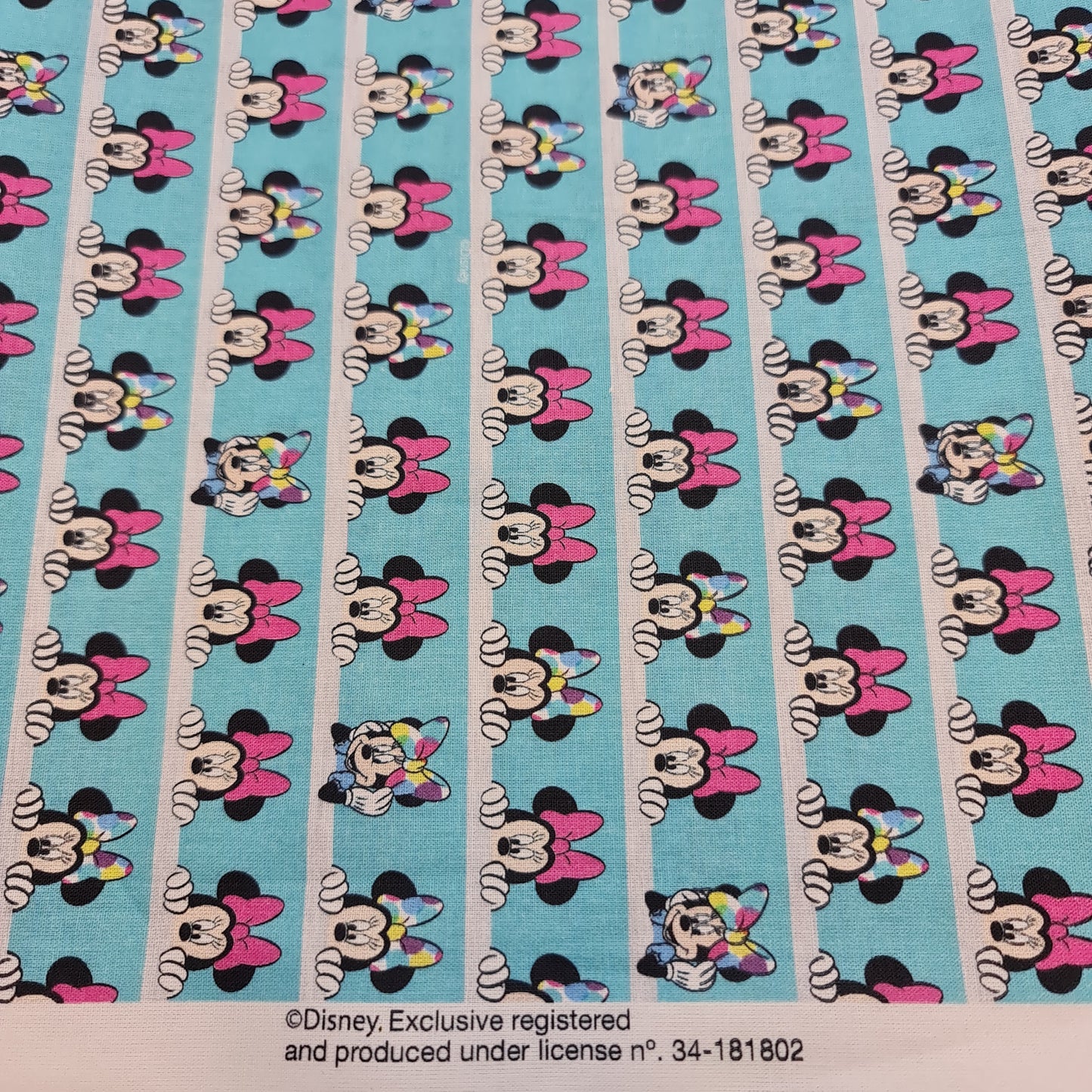 Peeking Minnie 100% Cotton Fabric Poplin Material Dress Craft Costume Quilting Fabric 58" By Meter