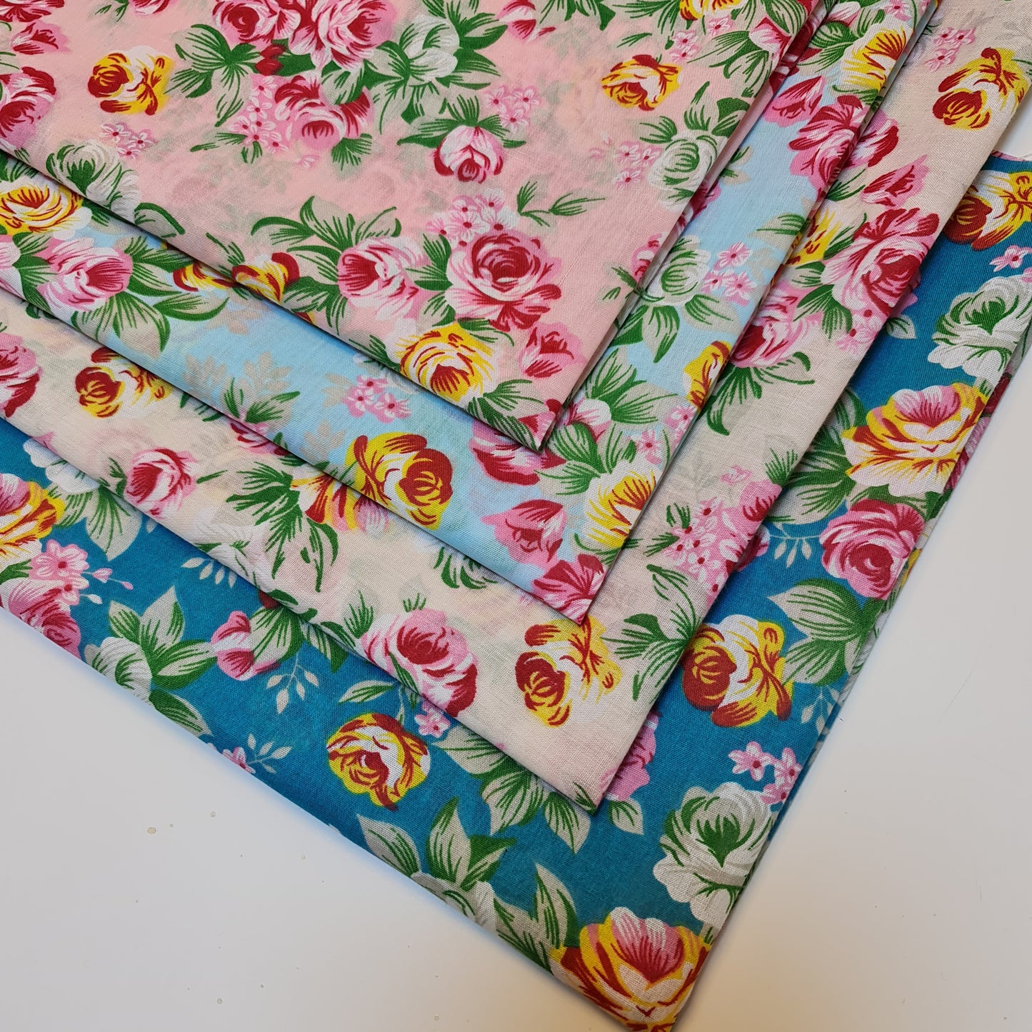 8pcs Polycotton Vintage Floral Craft 50x50cm Fat Quarters Material Patchwork, Quilting Fabric