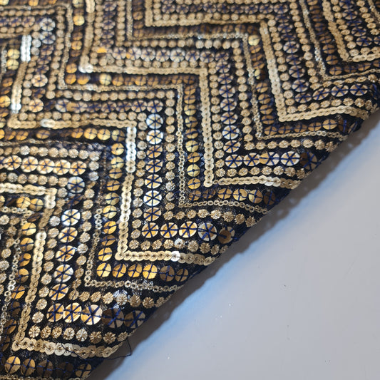 Sabyasachi Net Lehnga Kleiderstoff, Pailletten-Glitzerstoff, 111,8 cm, Designer-Kleiderstoff (Dunkelrot)