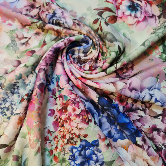 Weicher Musselin-Polyesterstoff mit digitalem Blumendruck, für Kleider, Drapierungen und Bastelarbeiten, 111,8 cm pro Meter (Design 17)