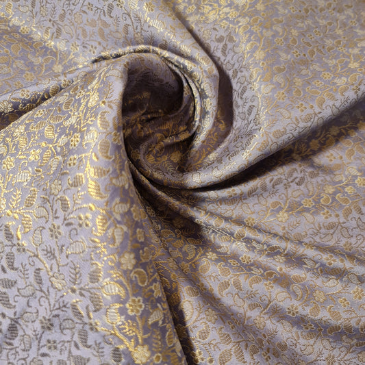 Brokatstoff mit blumigem Blattgold-Druck und floralem Jacquard-Druck, indischer Banarasi-Stoff, 111,8 cm (Magenta).