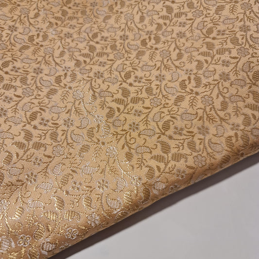 Brokatstoff mit blumigem Blattgold-Druck und floralem Jacquard-Druck, indischer Banarasi-Stoff, 111,8 cm (Magenta).