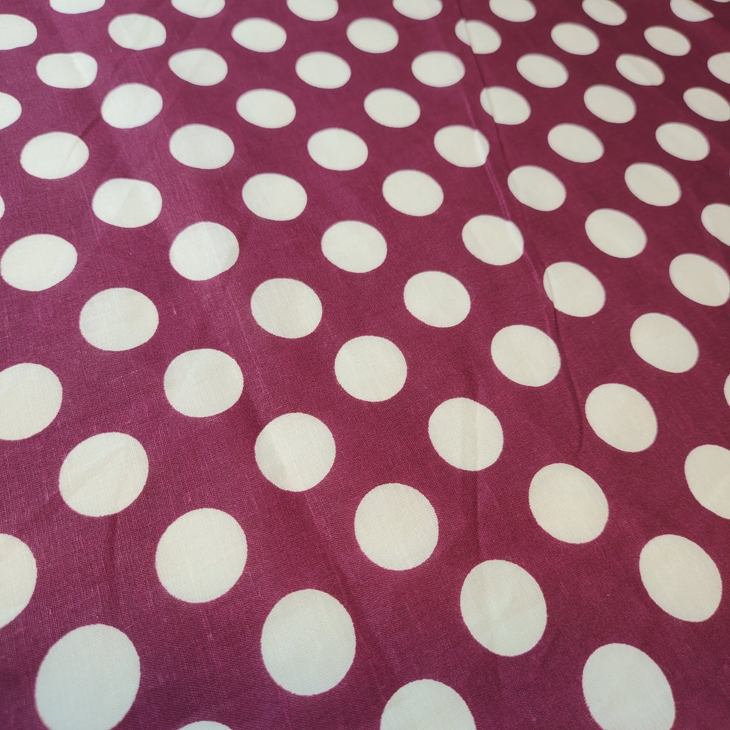 Plum Large Polka 100% Cotton Lawn Fabric Craft Quilting Patchwork Material Meter 44"