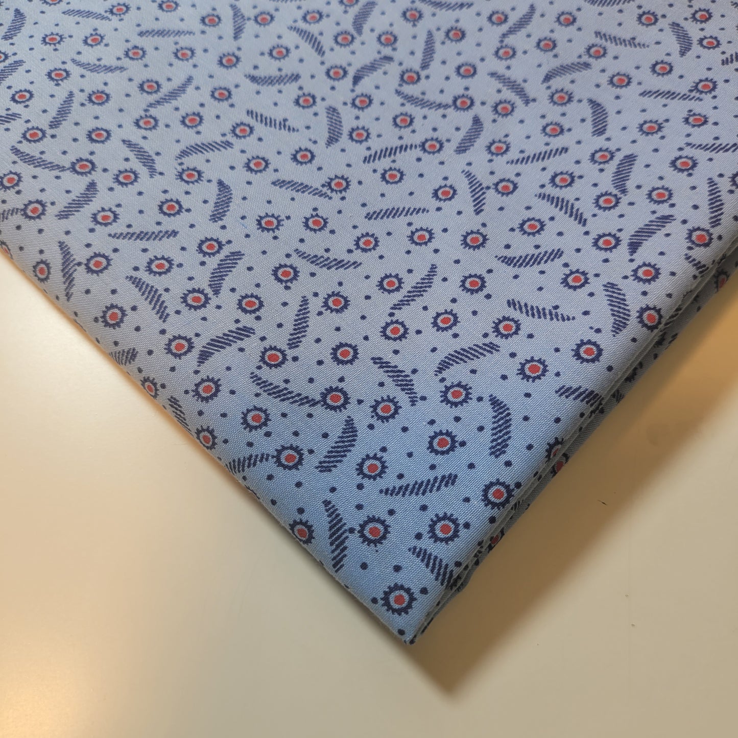 Blue Floral 100% Cotton Vintage Material Novelty Floral Dress Craft Quilting Fabric 44" By The Meter