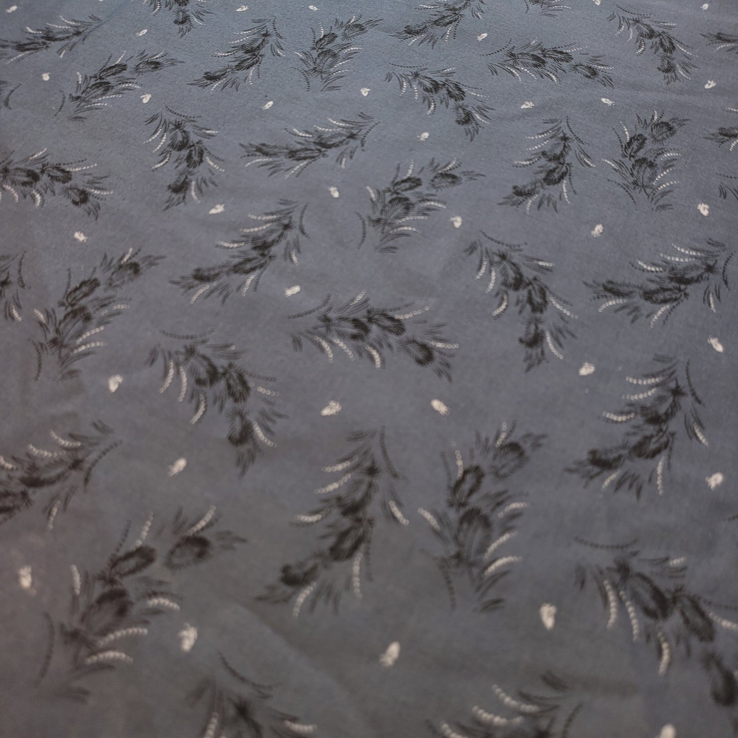 Dark Grey Floral 100% Cotton Vintage Material Novelty Floral Dress Craft Quilting Fabric 44" By The Meter