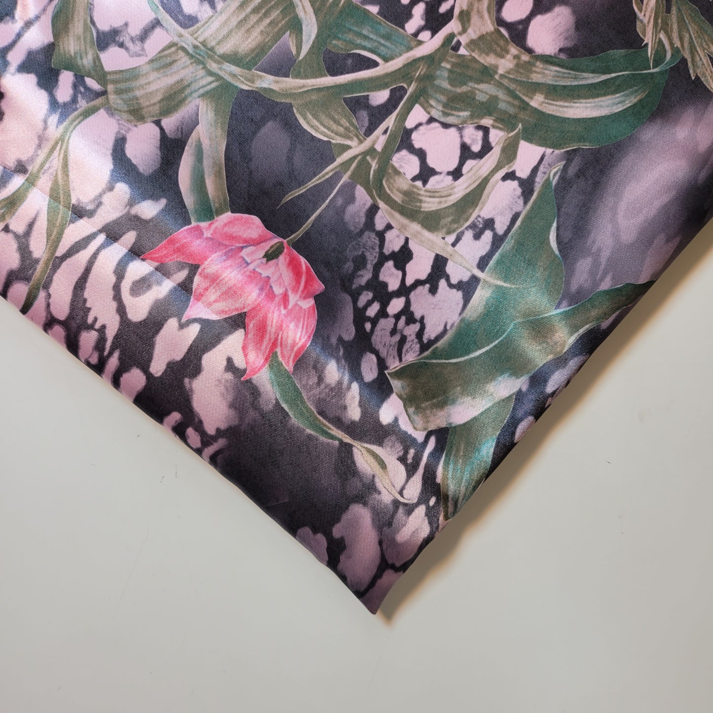 Blumenmuster, bedruckter Seidensatin, Kleiderstoff, 147,3 cm, Meterware (Farbe 3)