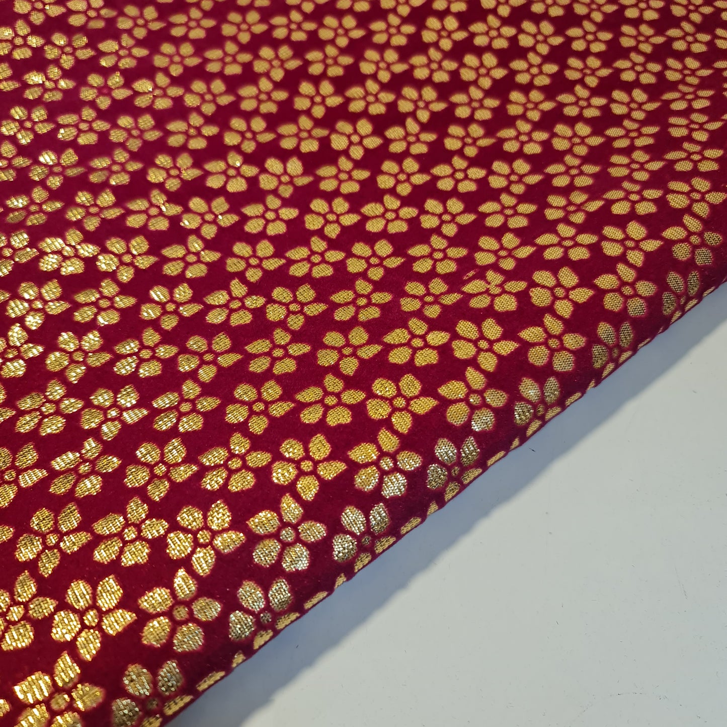 Magenta Gold Glitter Foil Lame Material Emboss Velvet Floral Flock Décor Craft Dress Fabric 44" By Meter