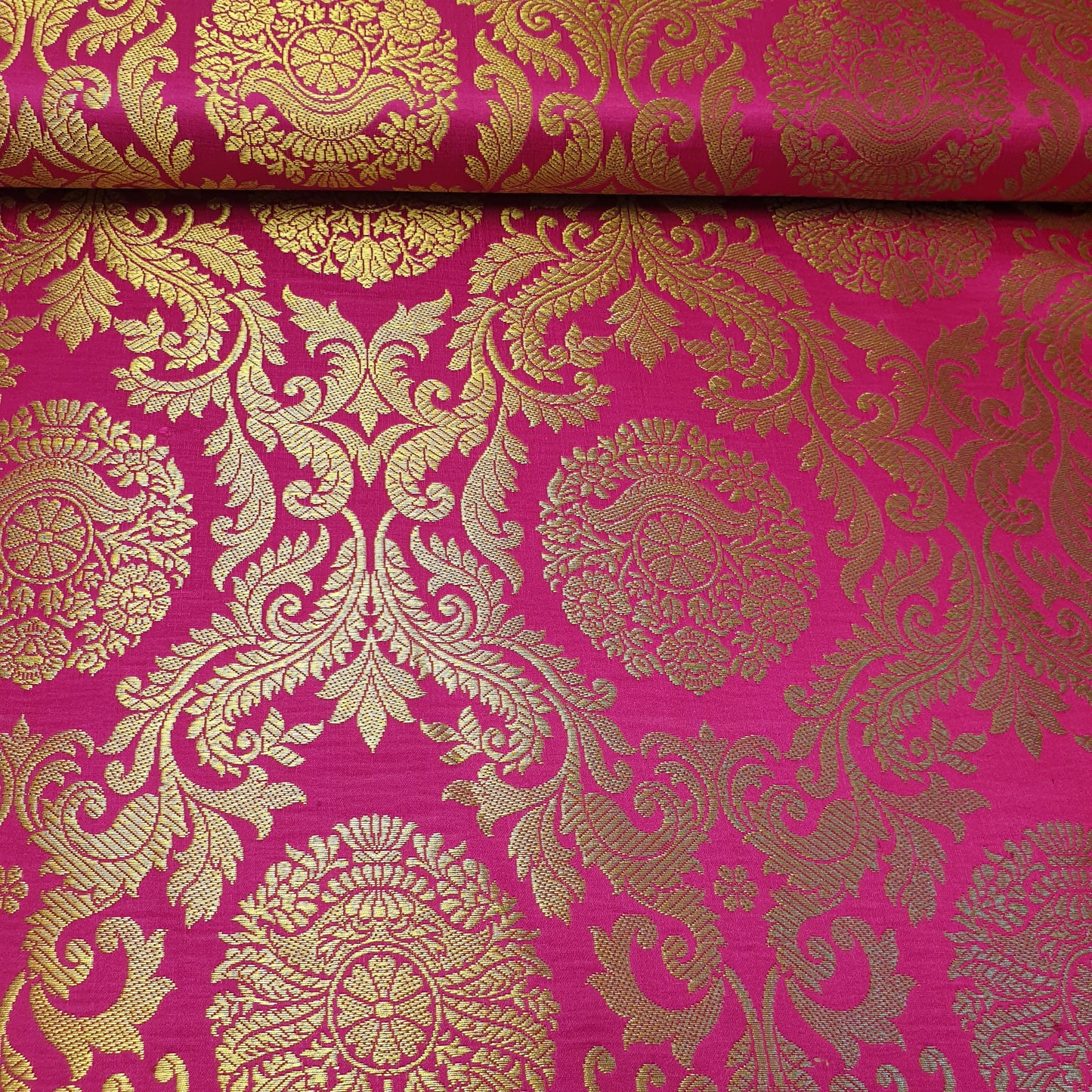 Ornamentaler Paisley Gold Metallic Druck Indischer Banarasi Brokat Stoff Meterware