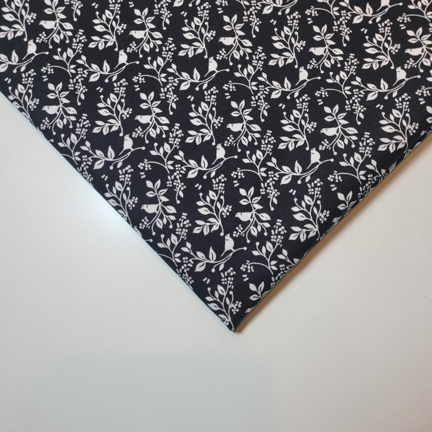 Soft 100% Cotton Floral Fabric for Kids’ Sewing and Quilting – 44" Wide, Perfect for Dresses and Crafts (Black Floral Bird)