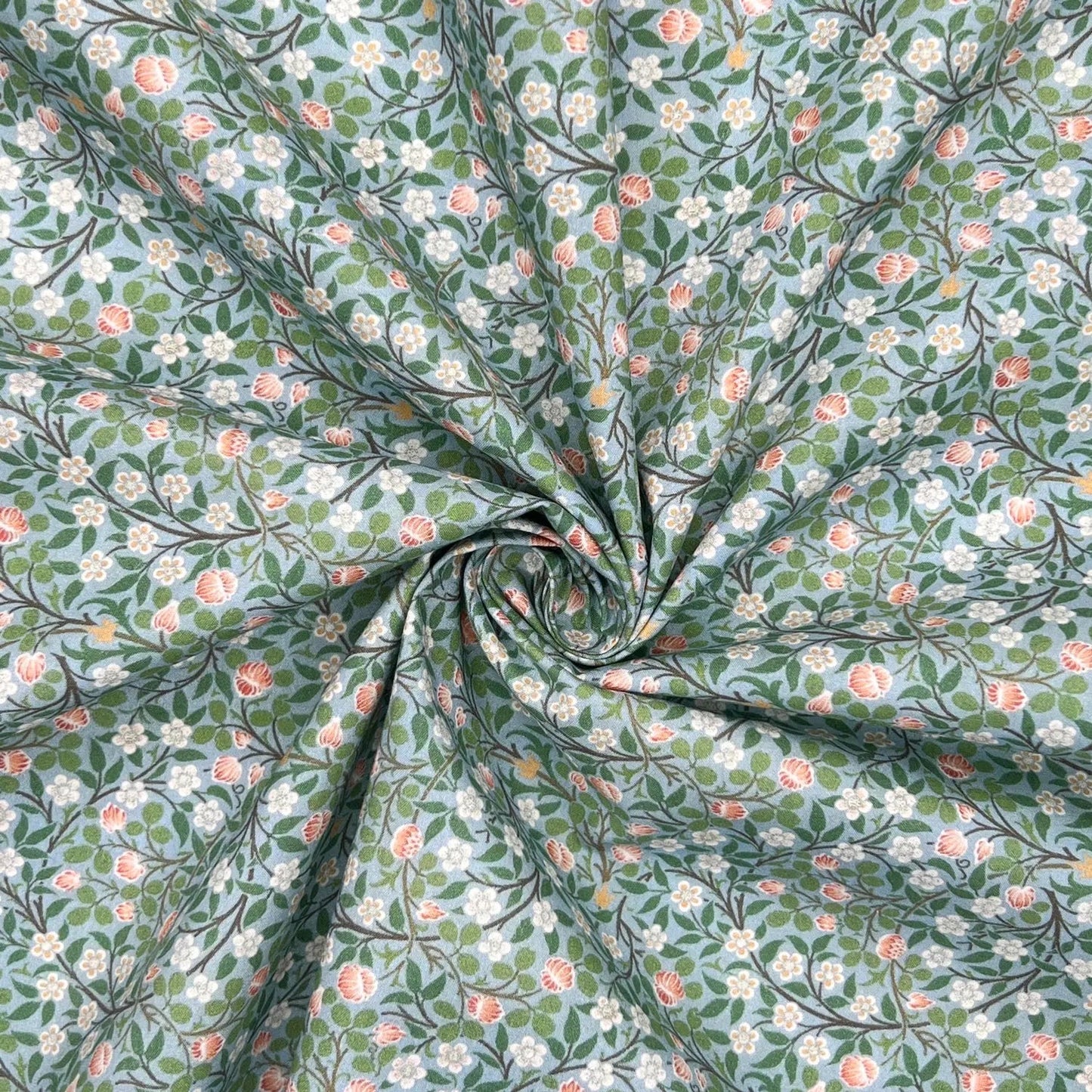 100% Cotton Percale Fabric | 44" (112cm) Wide Lightweight 200 Thread Count Dressmaking & Craft Material – William Morris Designs – Sold by the Meter