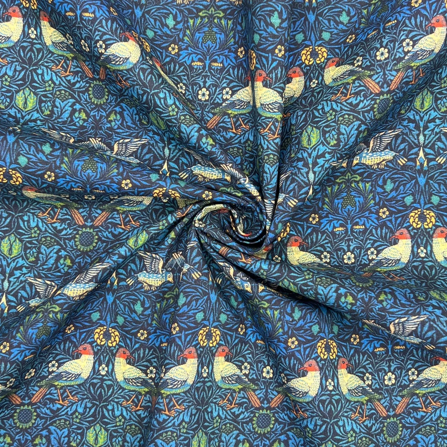 100% Cotton Percale Fabric | 44" (112cm) Wide Lightweight 200 Thread Count Dressmaking & Craft Material â€“ William Morris Designs â€“ Sold by the Meter