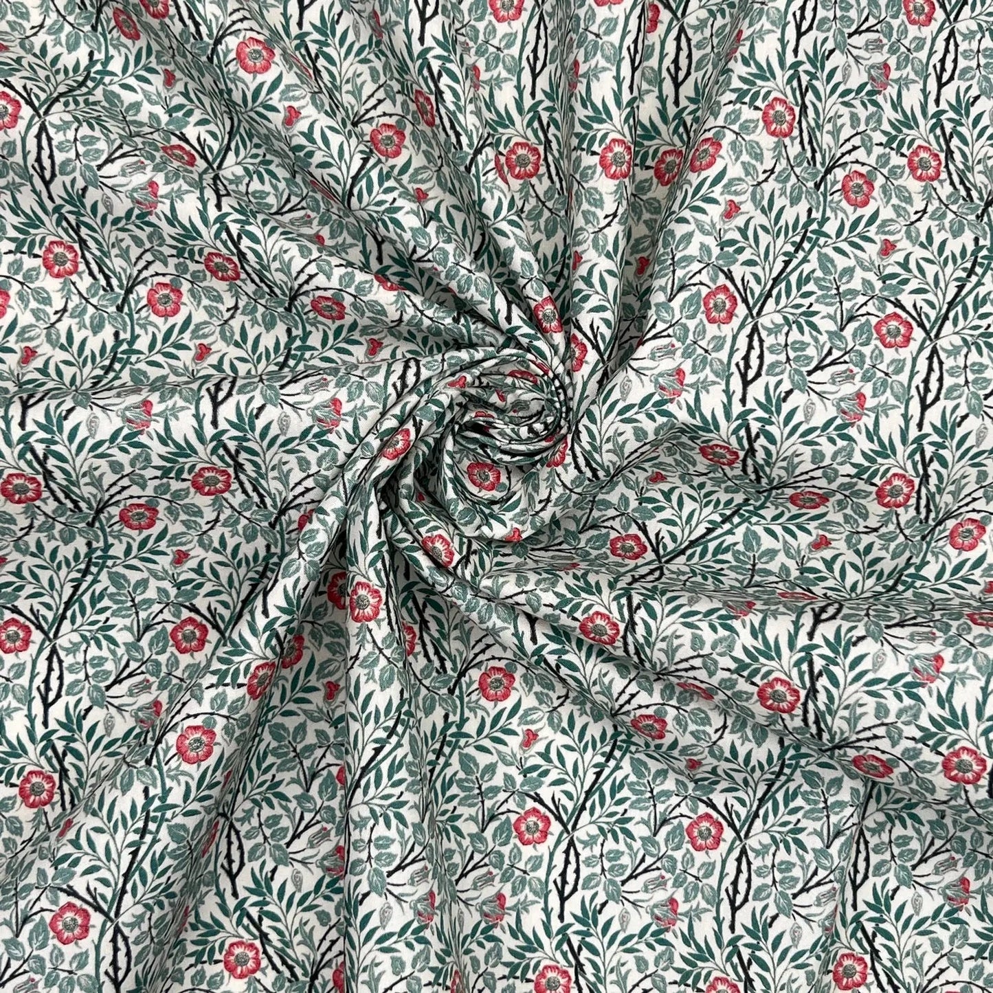 100% Cotton Percale Fabric | 44" (112cm) Wide Lightweight 200 Thread Count Dressmaking & Craft Material – William Morris Designs – Sold by the Meter
