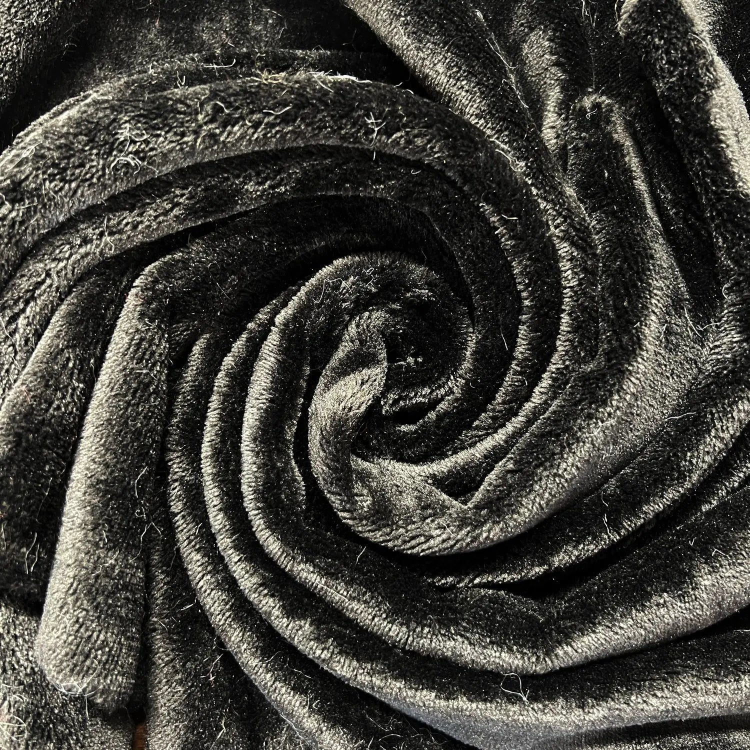 Plain Luxury Cuddle Fleece Fabric | Super Soft Plush Polyester 59" (150cm) Wide 280gsm â€“ Sold by the Meter