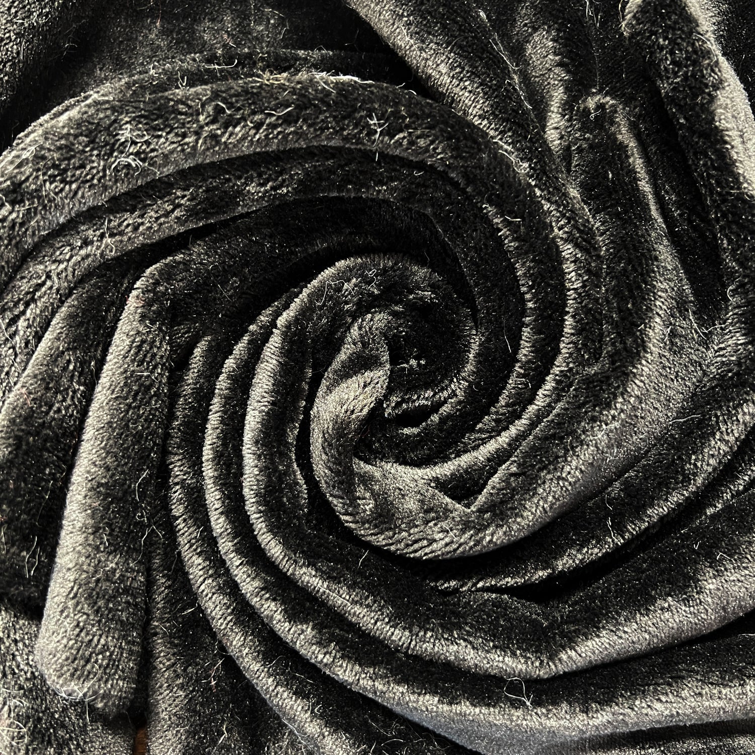 Plain Luxury Cuddle Fleece Fabric | Super Soft Plush Polyester 59" (150cm) Wide 280gsm – Sold by the Meter