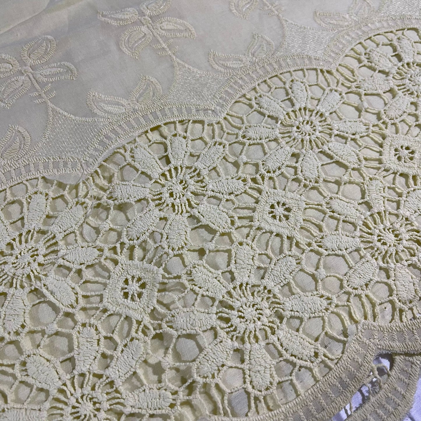 Cream Cotton Floral Embroidery Fabric Lace Broderie Anglaise Dress Craft Material 44" By the Meter