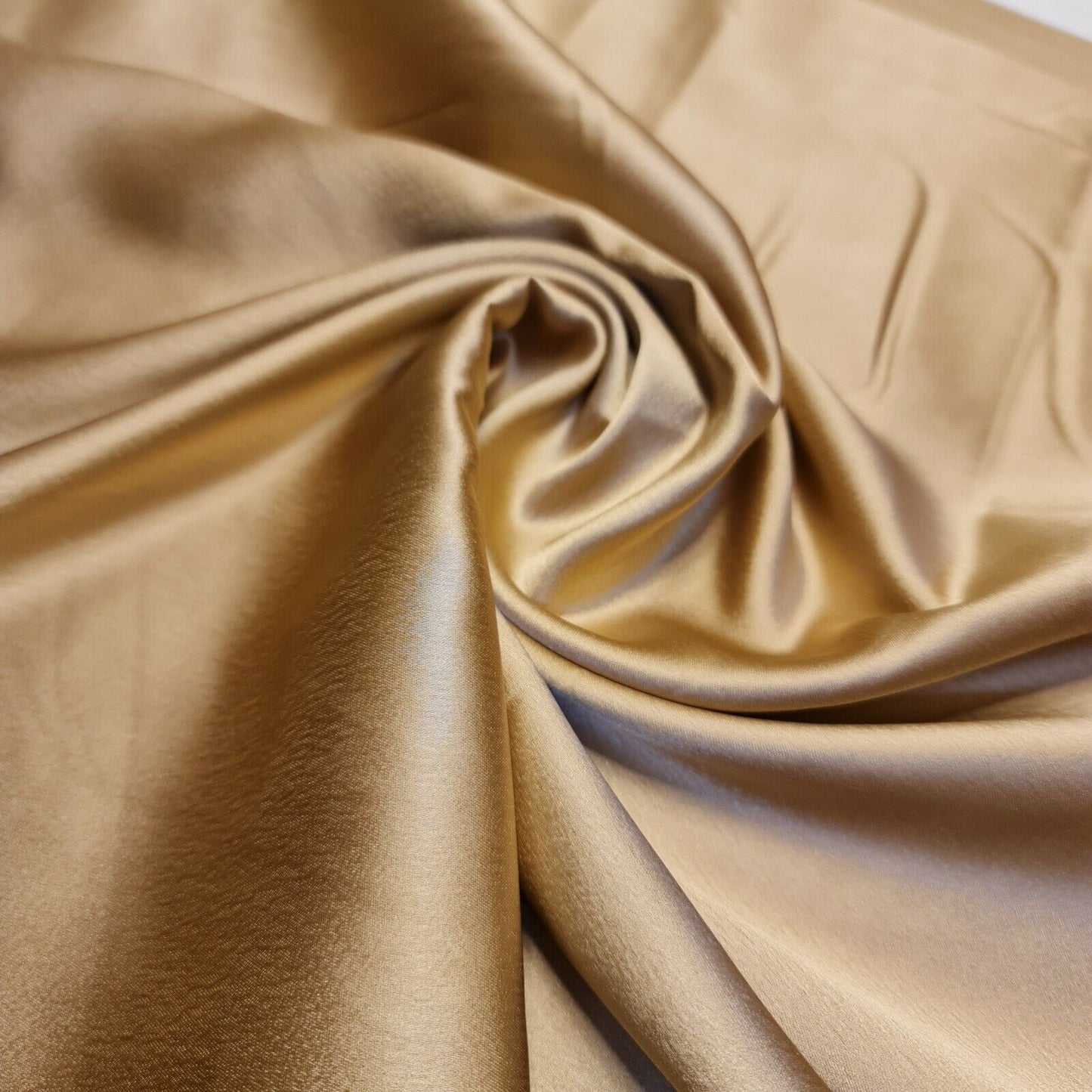 Luxuriöser, glänzender Charmeuse-Seidensatin-Polyesterstoff für Brautkleider, 147,3 cm (SILBER-6)