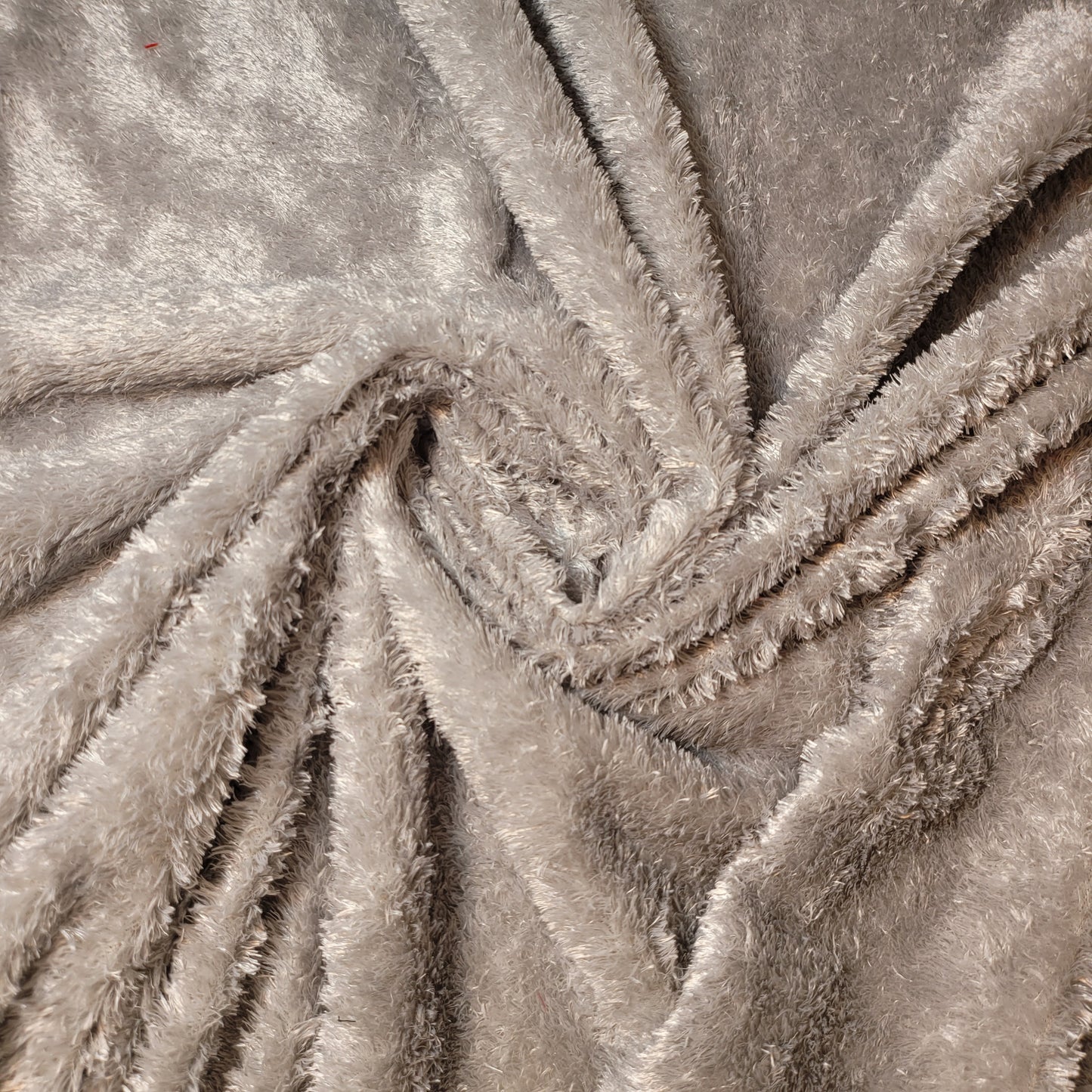 Grey Faux Fur Fabric Luxury Handle Short Pile Furry Soft Cuddly Material 58"