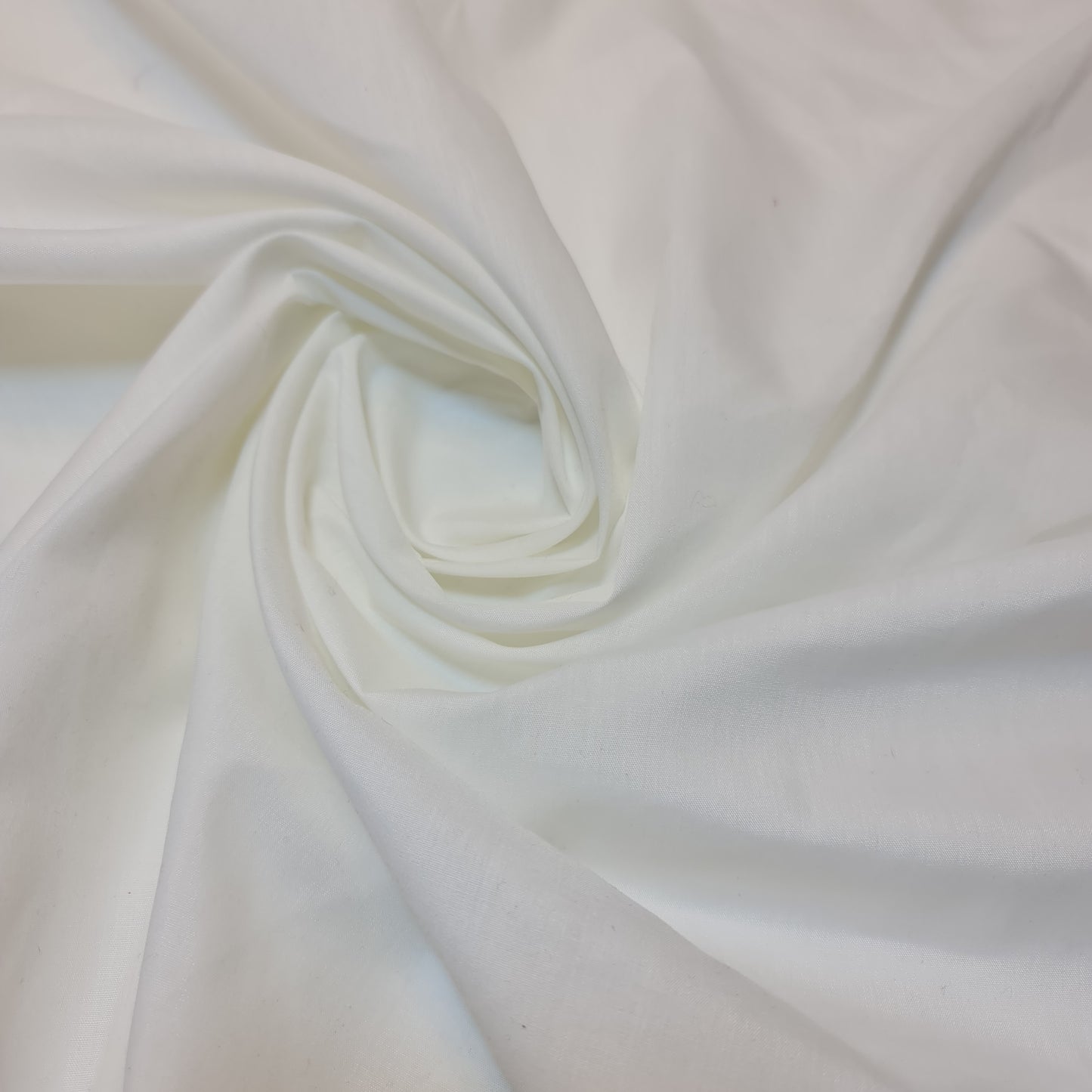 Textile Station Elfenbein (24) 44" breit, Premium-Qualität, Polycotton, unifarben, gefärbter Stoff, Futter, Schneiderei, Drapieren, Dekorationsmaterial, Stoff