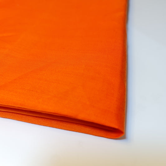 Textile Station Orange (38) 44" breit, hochwertiges Polycotton, unifarben gefärbt, Futterstoff, Schneiderstoff, Drapierungsstoff, Dekorationsstoff