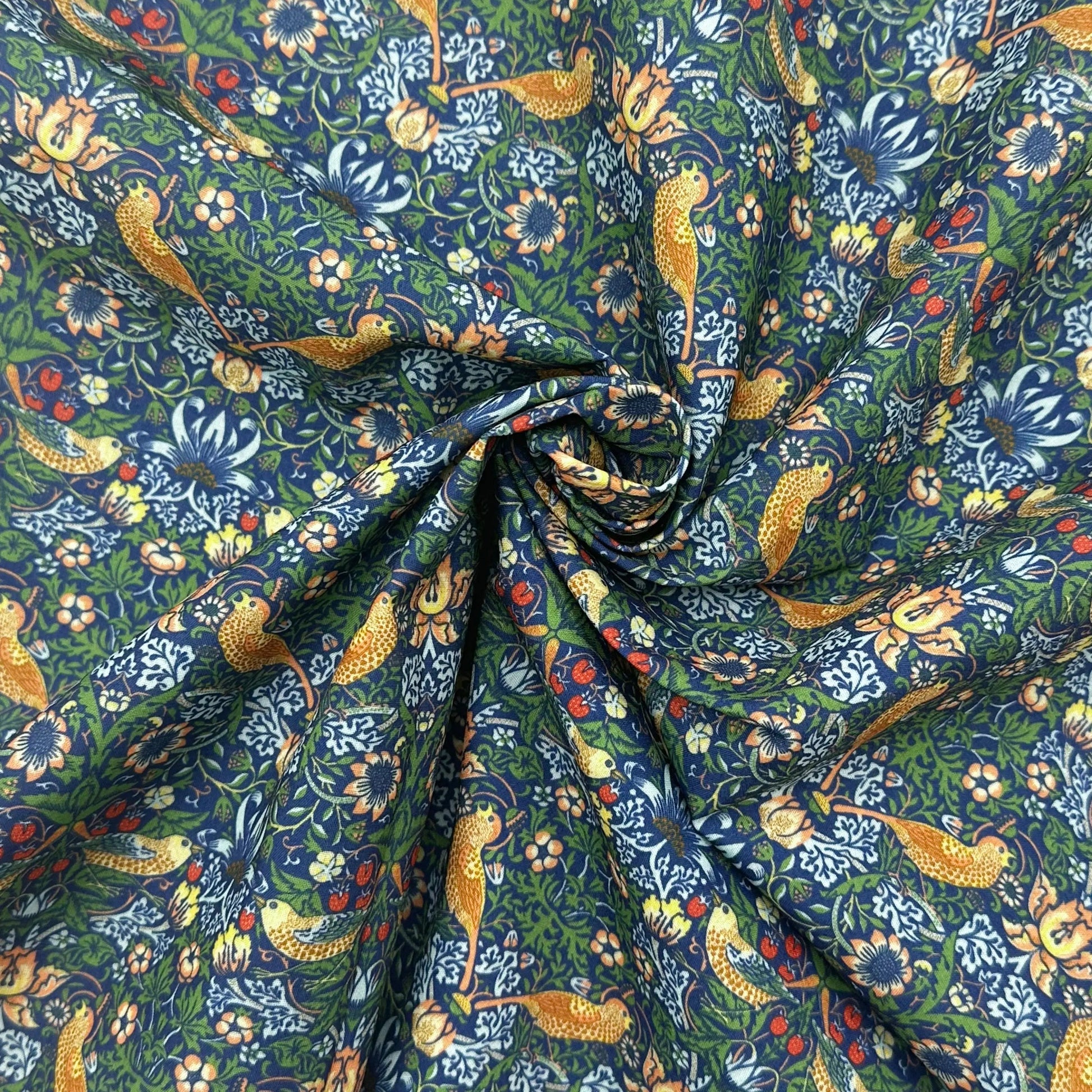 Polycotton Digital Print Fabric | 80% Polyester 20% Cotton 45" (115cm) Wide Lightweight Printed Fabric â€“ Sold by the Meter