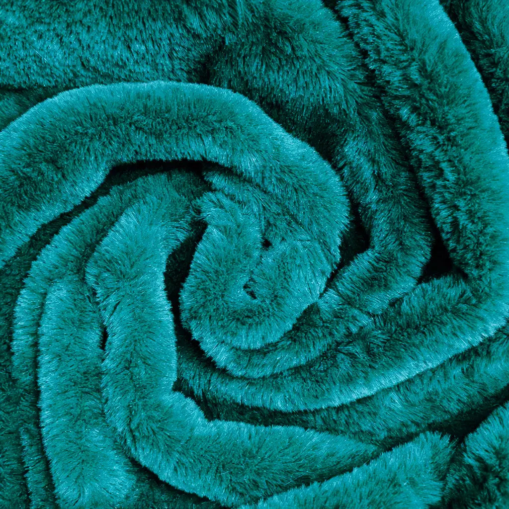 Luxury Plush Fur Fabric â€“ Super Soft Faux Fur 59" (150cm) Wide 375gsm | 40 Metre Roll