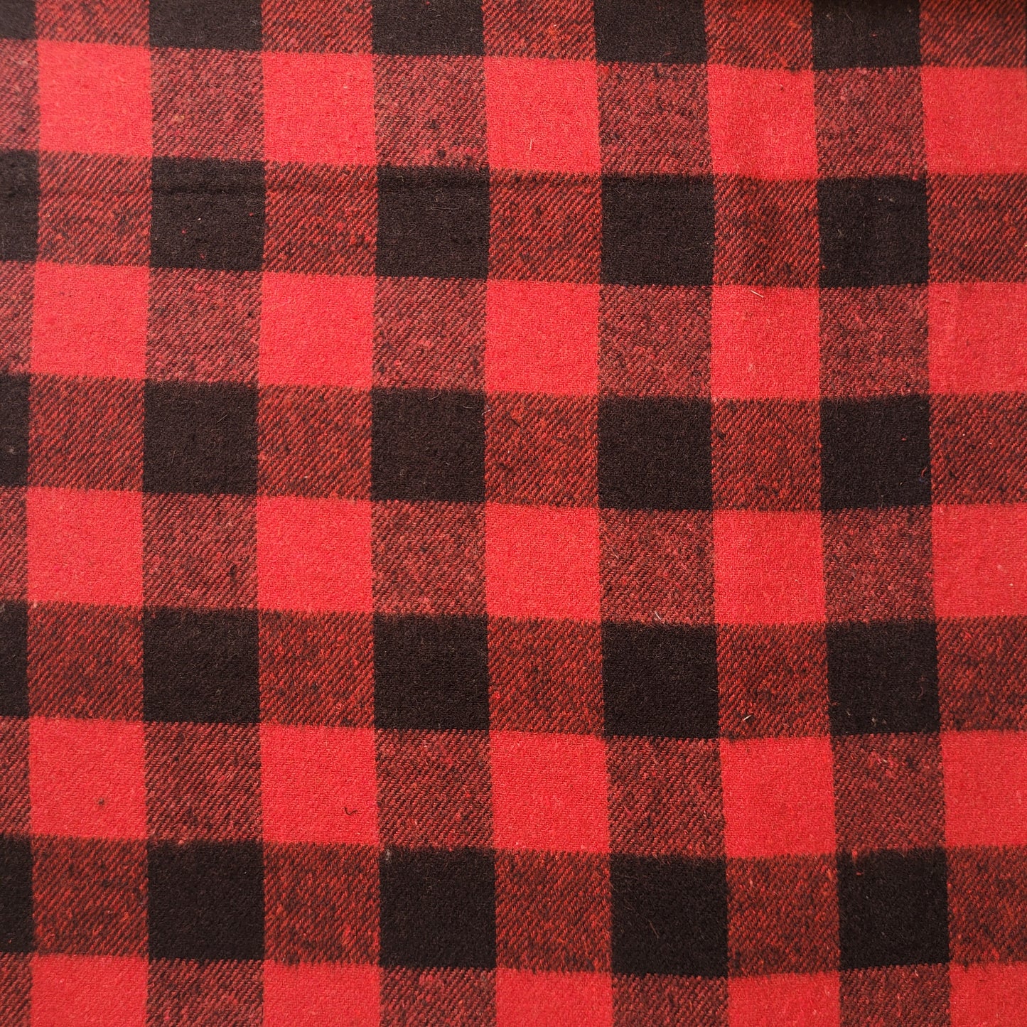 Elegant 100% Brushed Cotton Flannel: Tartan Winceyette Craft Dress Material - 58” Wide (Red Black Buffalo)