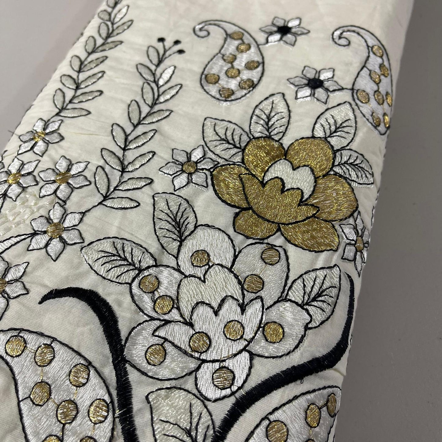 Floral Paisley Dyeable Cotton Embroidery Fabric Dress Craft Quilting Material 44" Wide By Meter