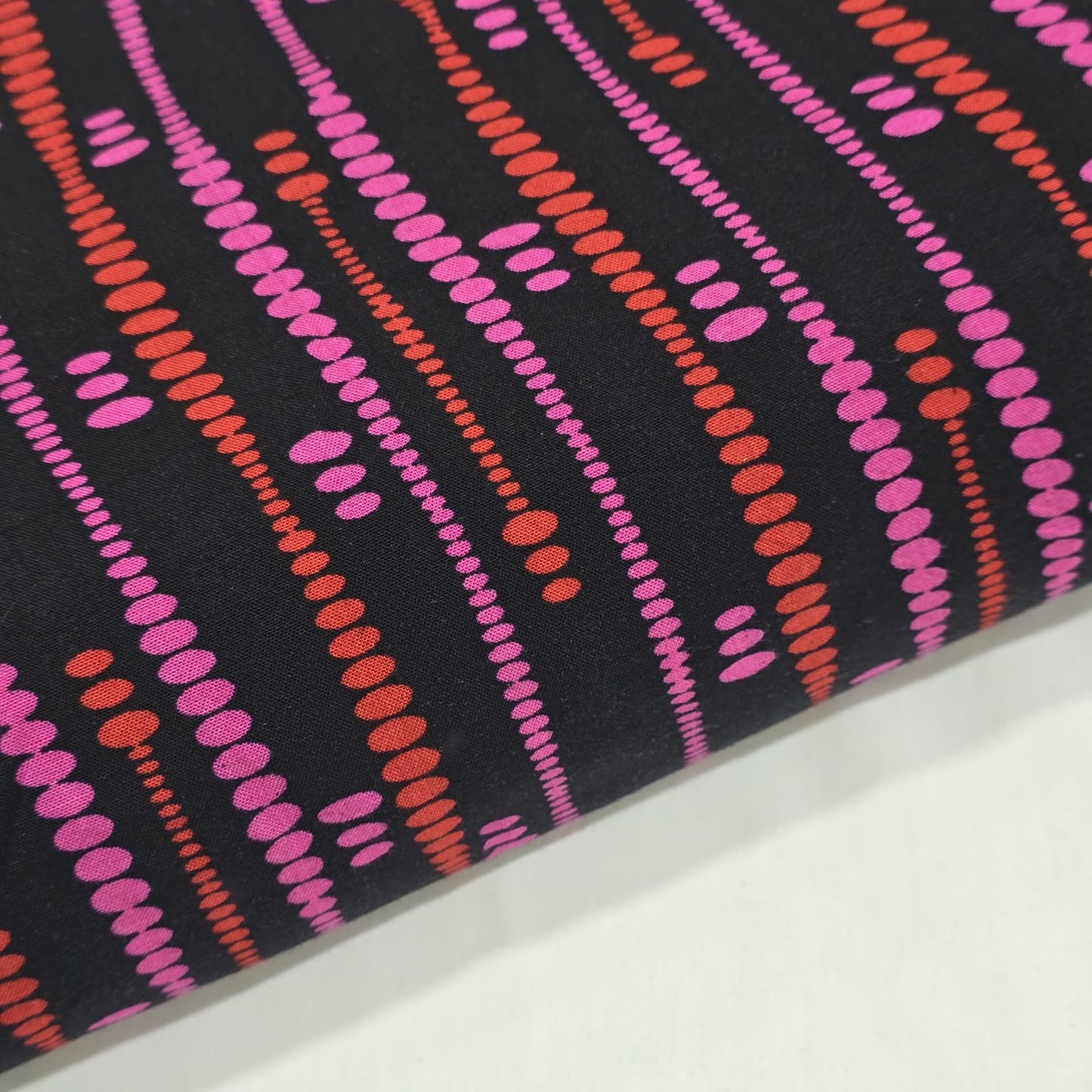 Abstract Viscose Challis Print Fabric By The Meter – Soft Lightweight Geometric Fabric 58"