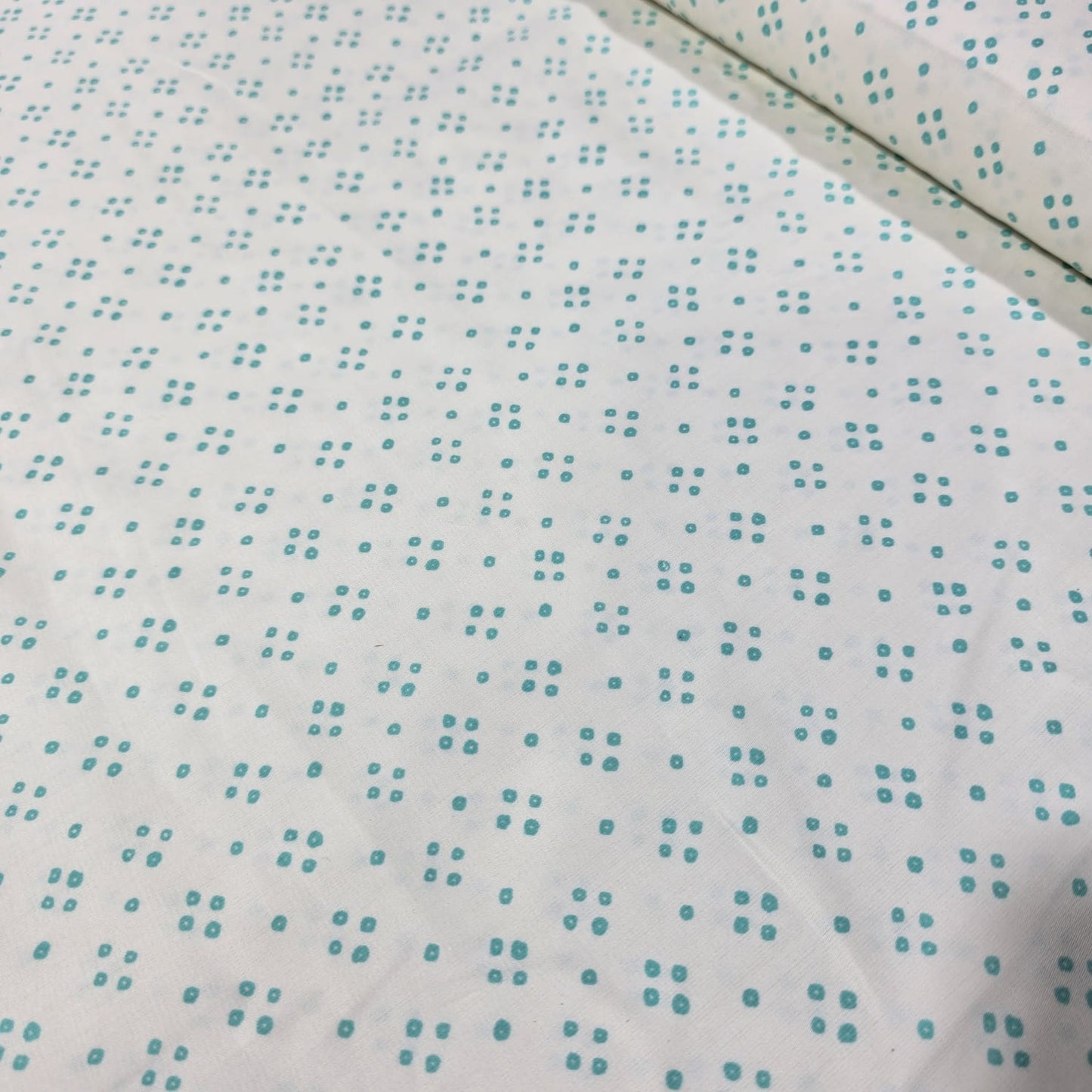 Premium 100% Cotton Lawn Fabric – White & Turquoise Teal Bandhani Print – 58" (147cm) Wide by the Metre