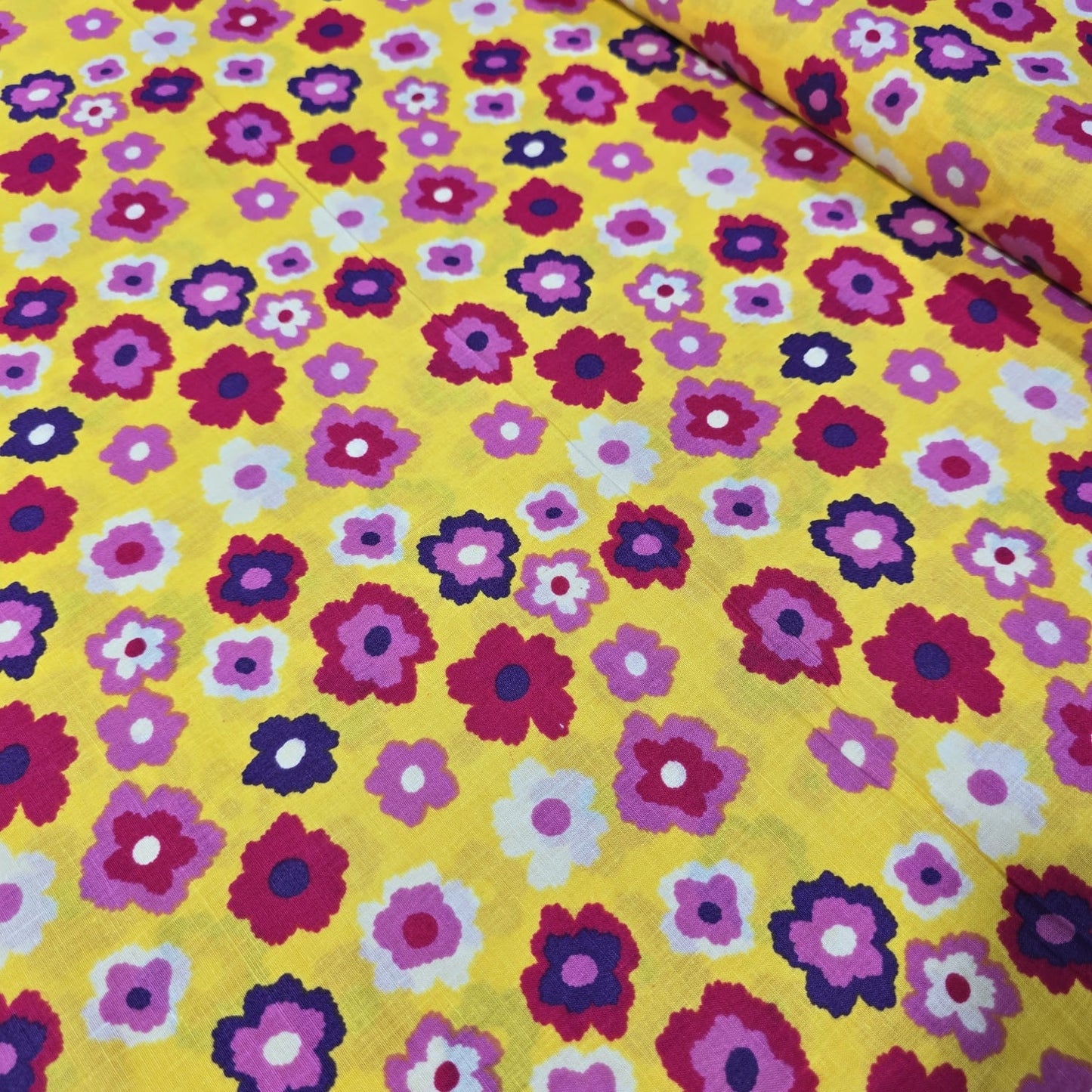 Premium 100% Cotton Lawn Fabric – Bright Yellow Floral Print – 58" (147cm) Wide by the Metre