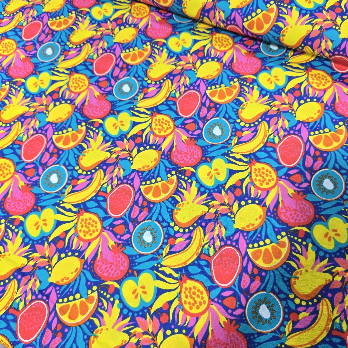 Premium 100% Cotton Lawn Fabric – Vibrant Tropical Fruit Print – 58" (147cm) Wide by the Metre