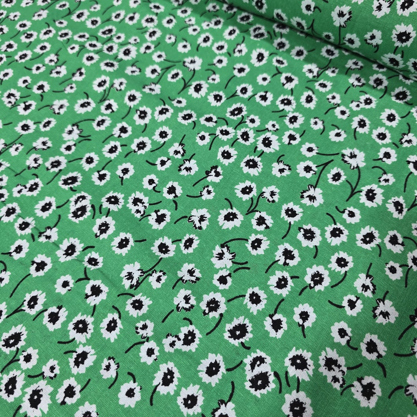 Premium Cotton Linen Blend Fabric – Emerald Green Ditsy Daisy Print – 58" (147cm) Wide by the Metre