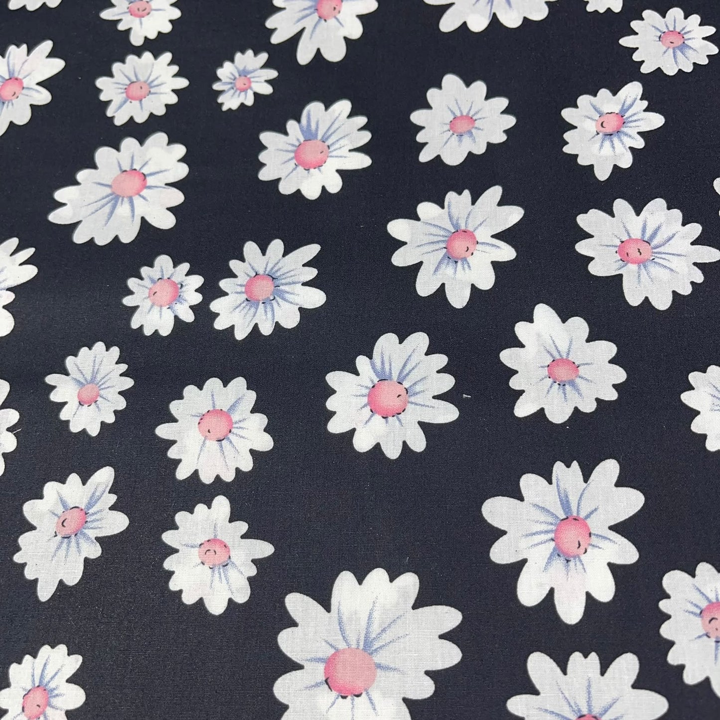 Black Daisy 100% Cotton Quilting Dress Craft Costume Fabric 58" Wide By The Meter