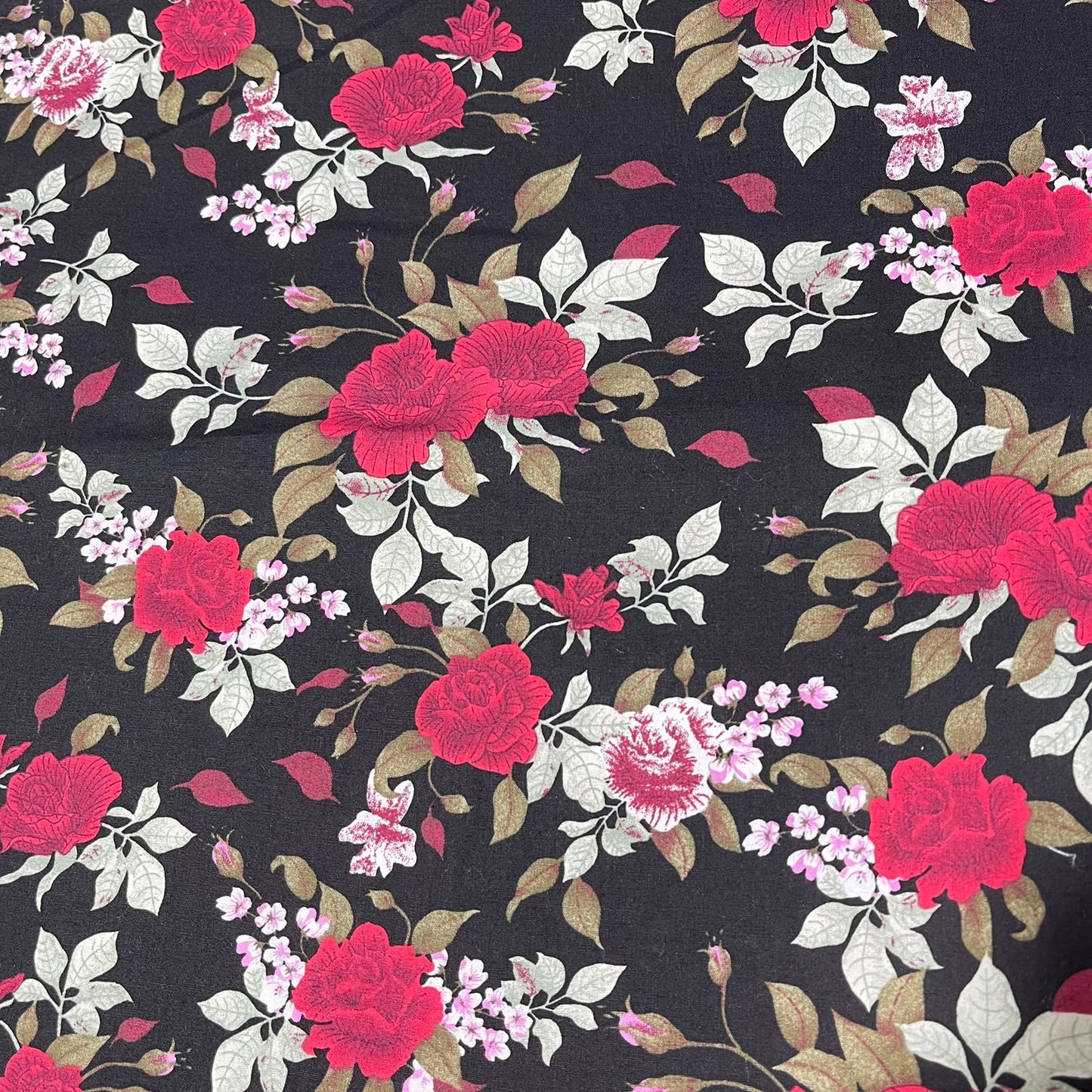 Midnight Rose Garden 100% Cotton Quilting Dress Craft Costume Fabric 58" Wide By The Meter