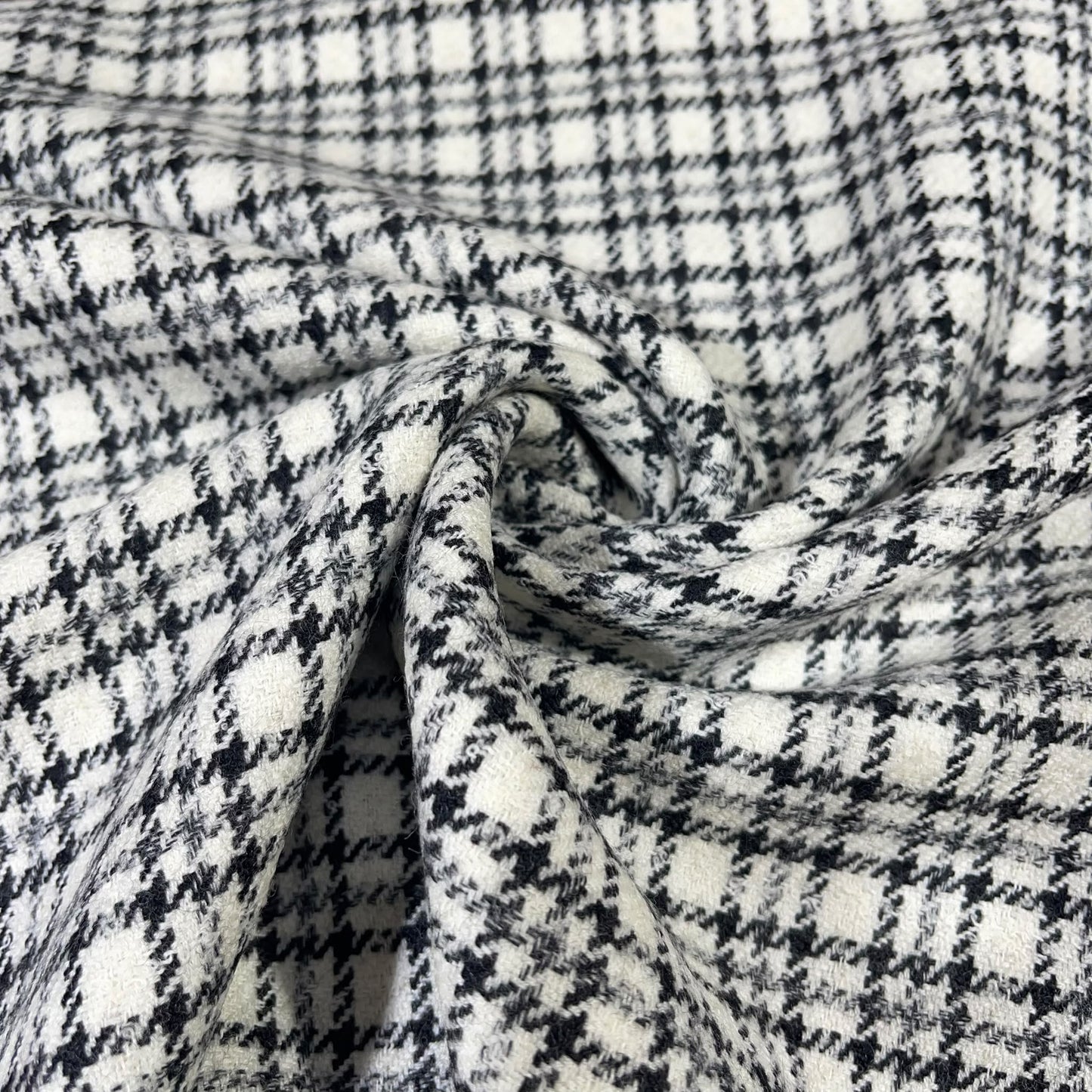 Black & White Classic Plaid Italian Wool Blend Fabric – Premium Coat, Jacket, Dress & Costume Material – 58" Wide By The Meter