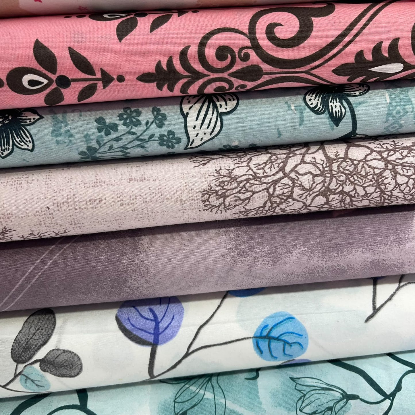 Pink Retro Daisy Polycotton Fabric 240cm Wide Sheeting Bedding Quilting Material Per Meter